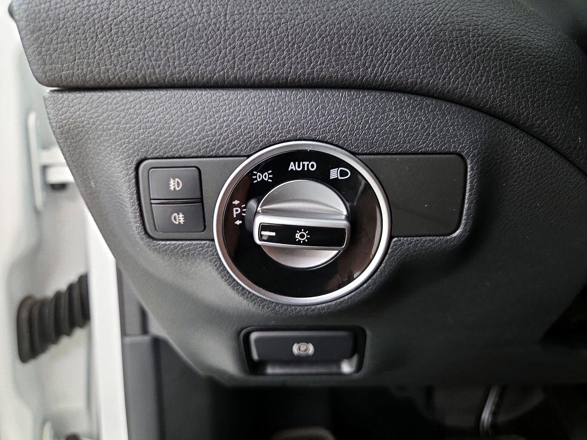 Thumbnail: 2020 Mercedes-Benz GLA - 13