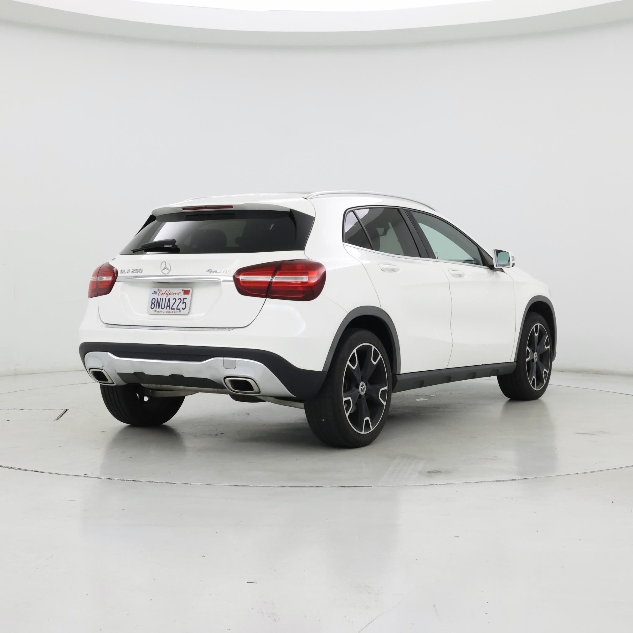 Thumbnail: 2020 Mercedes-Benz GLA - 8