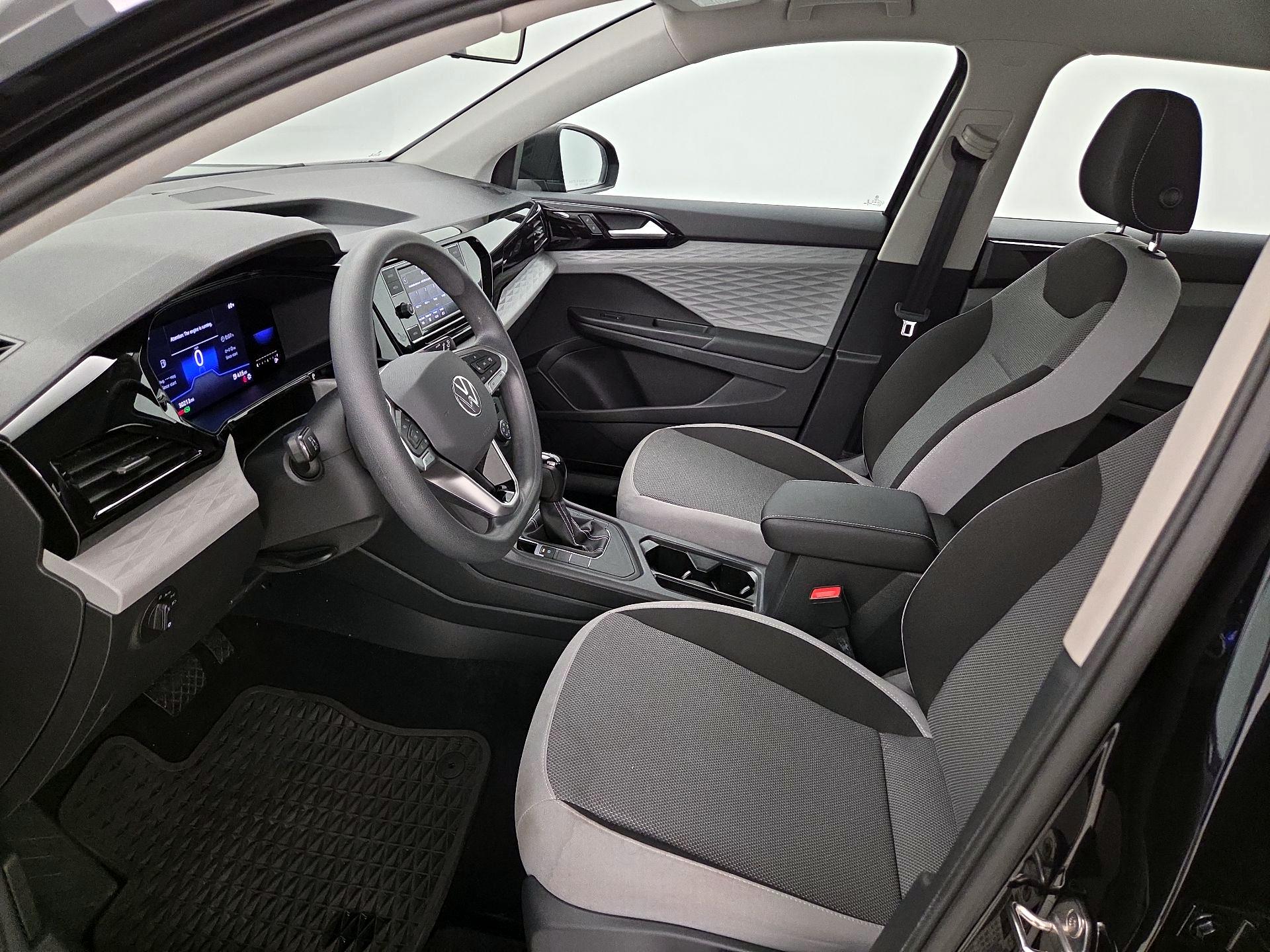 Thumbnail: 2022 Volkswagen Taos - 11