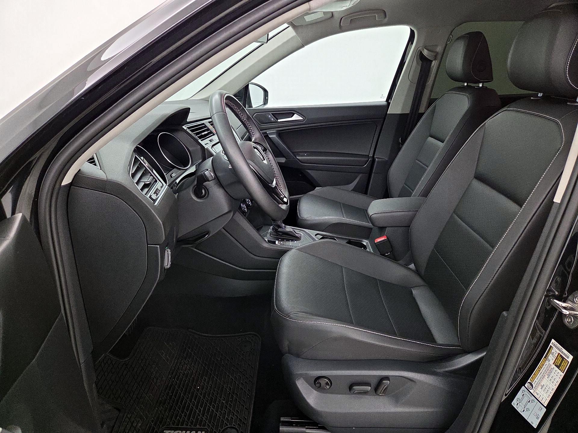 Thumbnail: 2021 Volkswagen Tiguan - 11