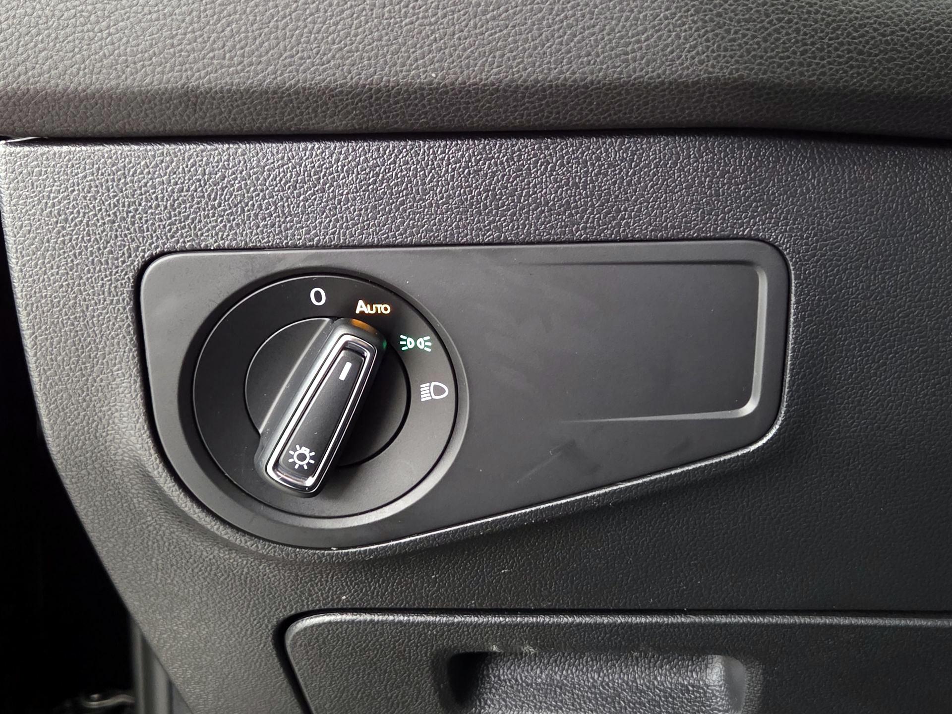 Thumbnail: 2021 Volkswagen Tiguan - 13