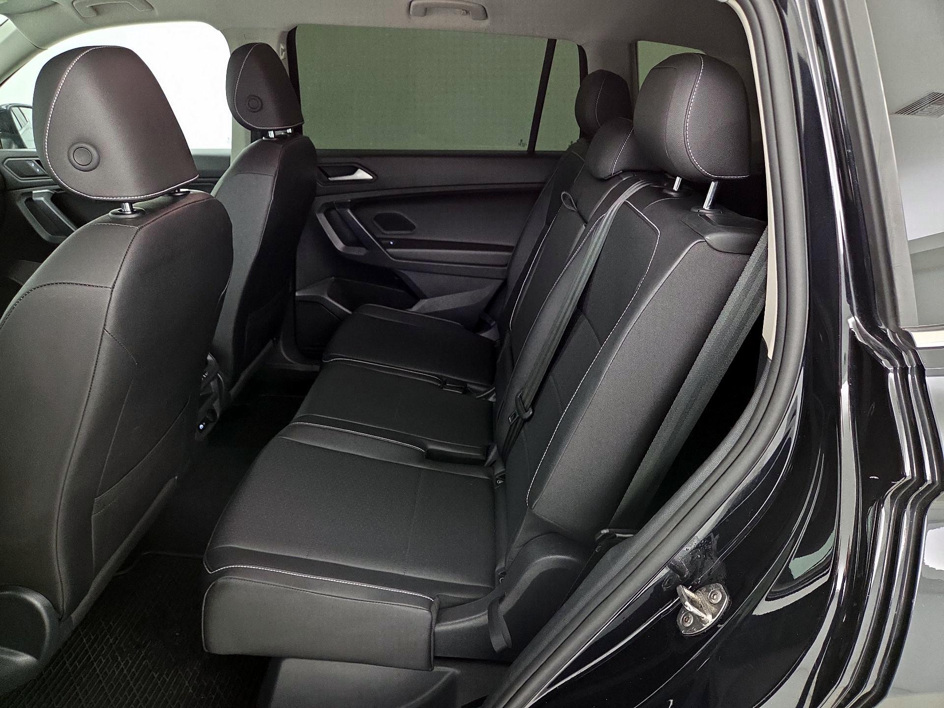 Thumbnail: 2021 Volkswagen Tiguan - 19