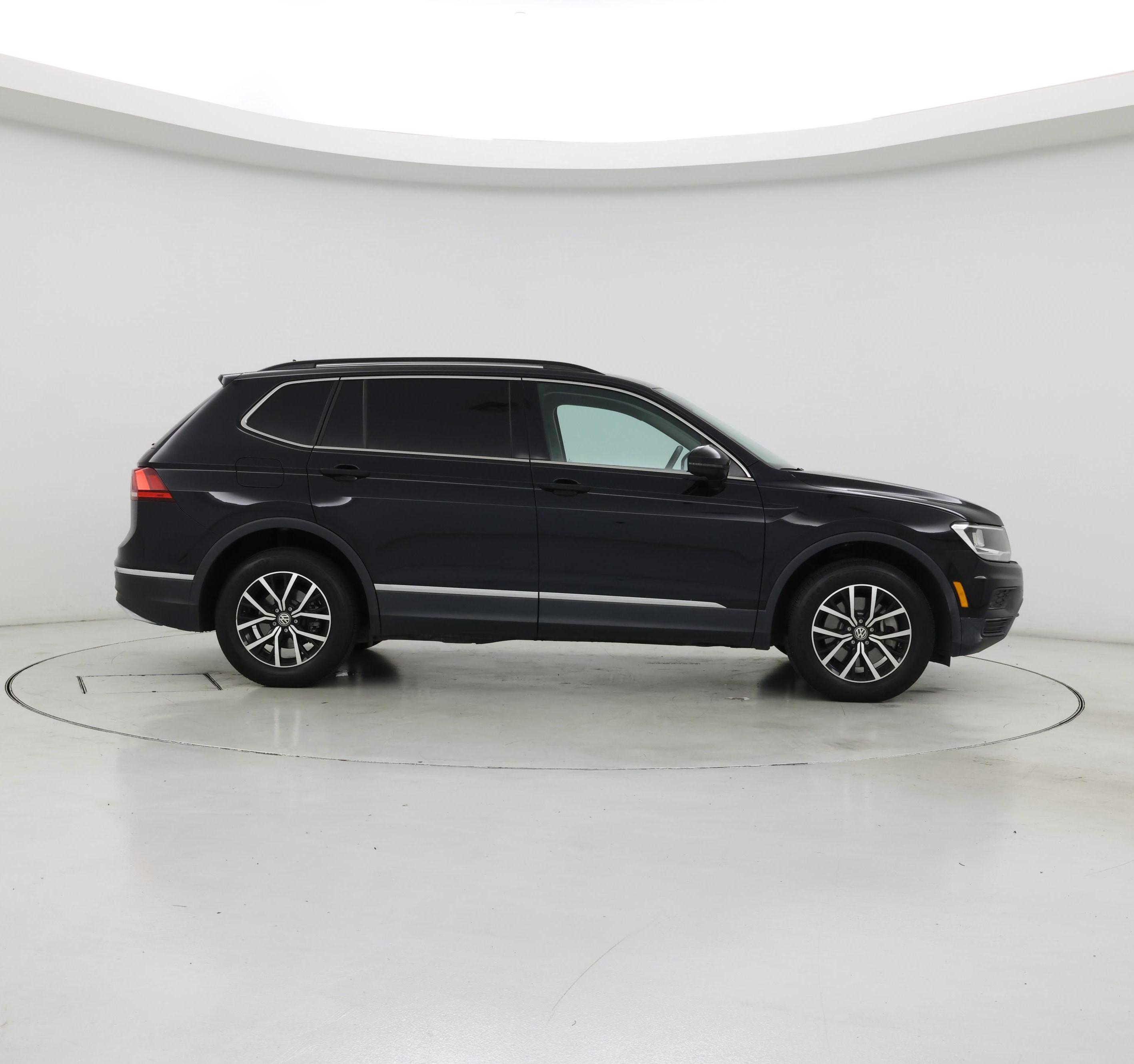 Thumbnail: 2021 Volkswagen Tiguan - 7