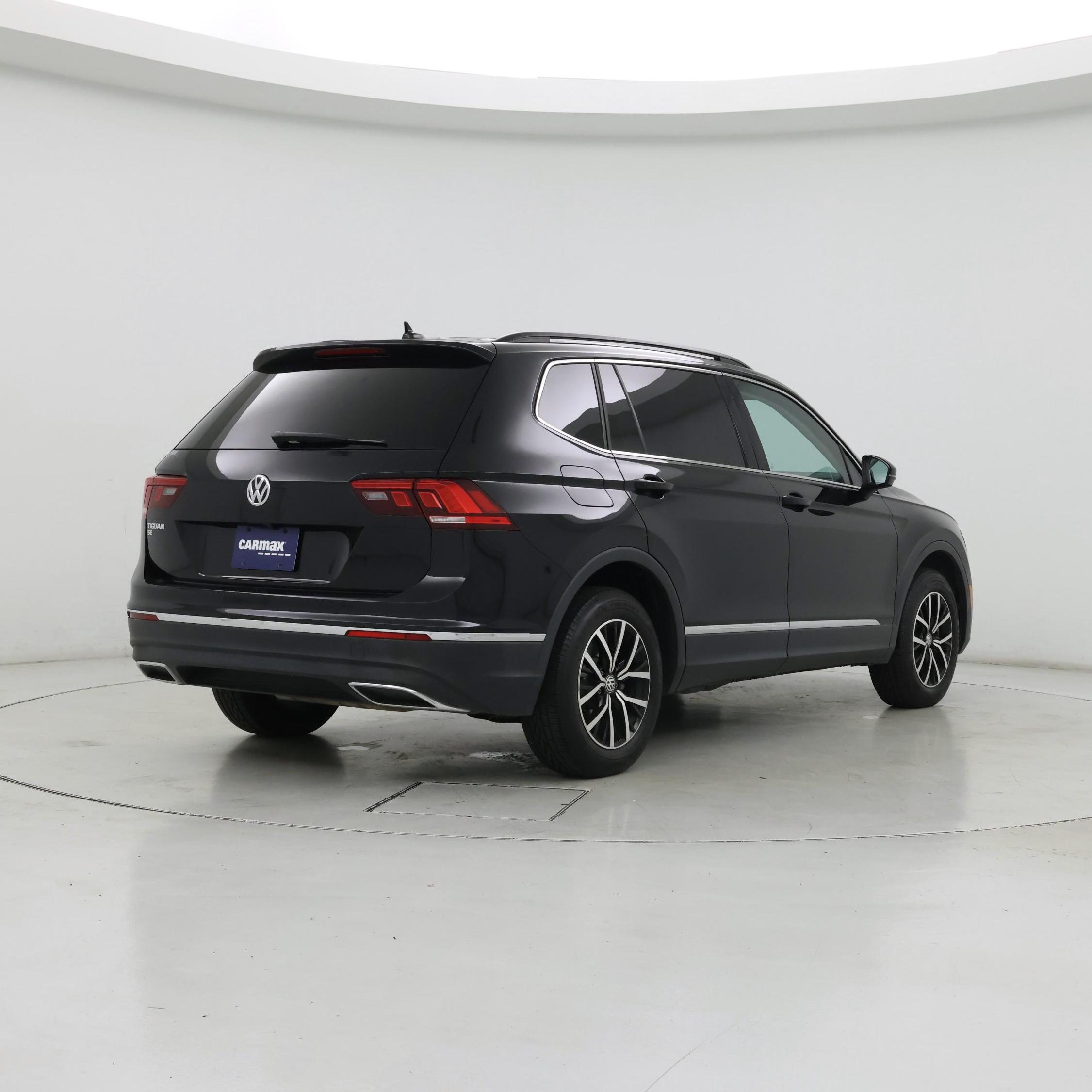 Thumbnail: 2021 Volkswagen Tiguan - 8