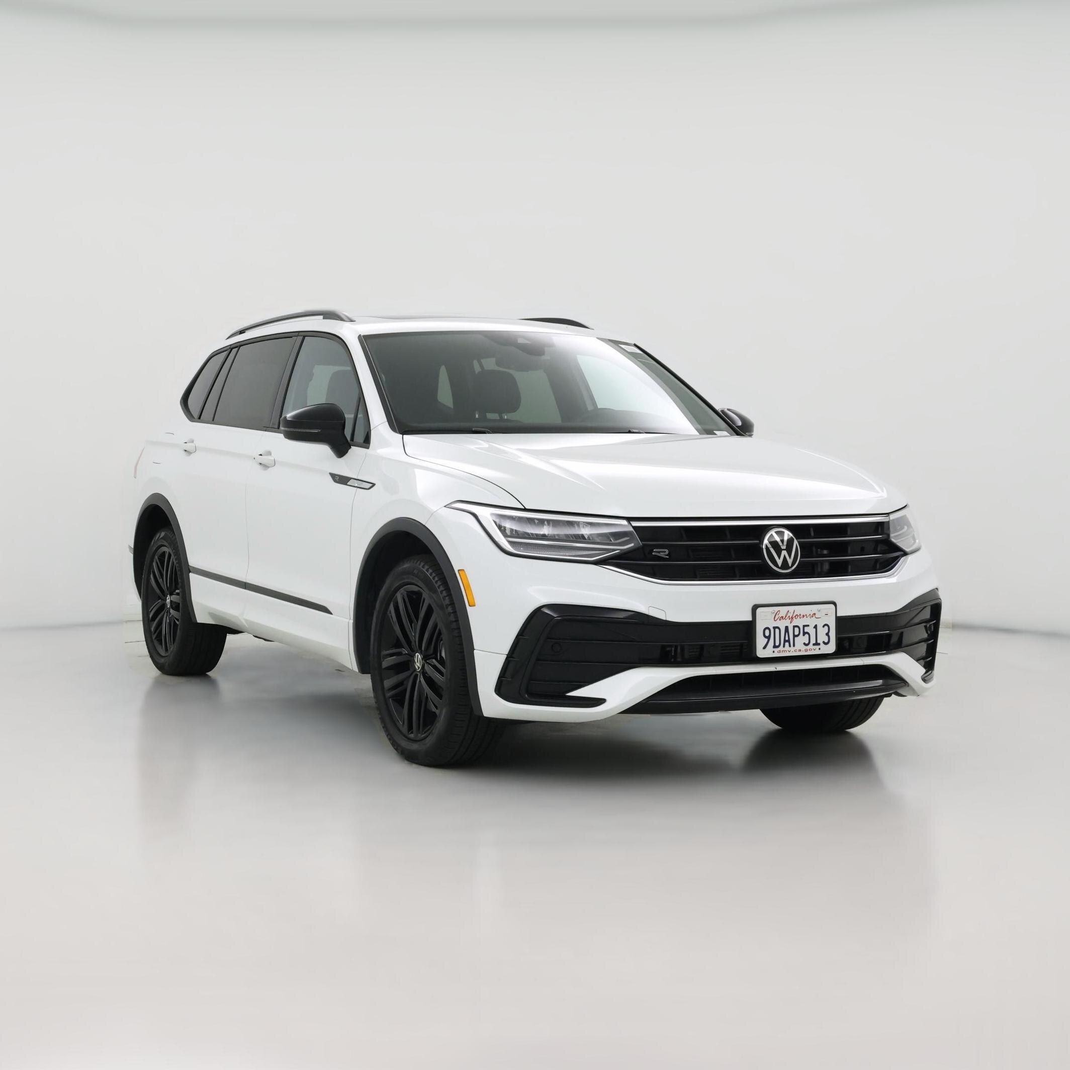 Thumbnail: 2022 Volkswagen Tiguan - 1