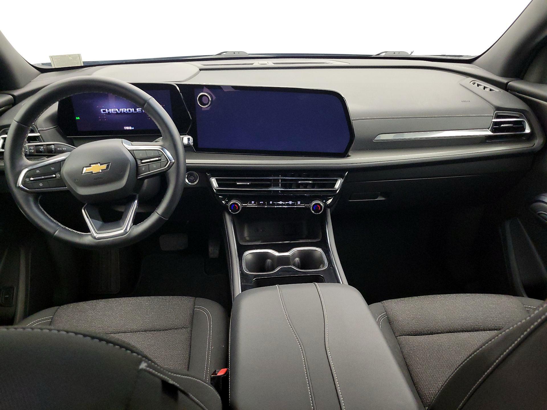 Thumbnail: 2025 Chevrolet Traverse - 9