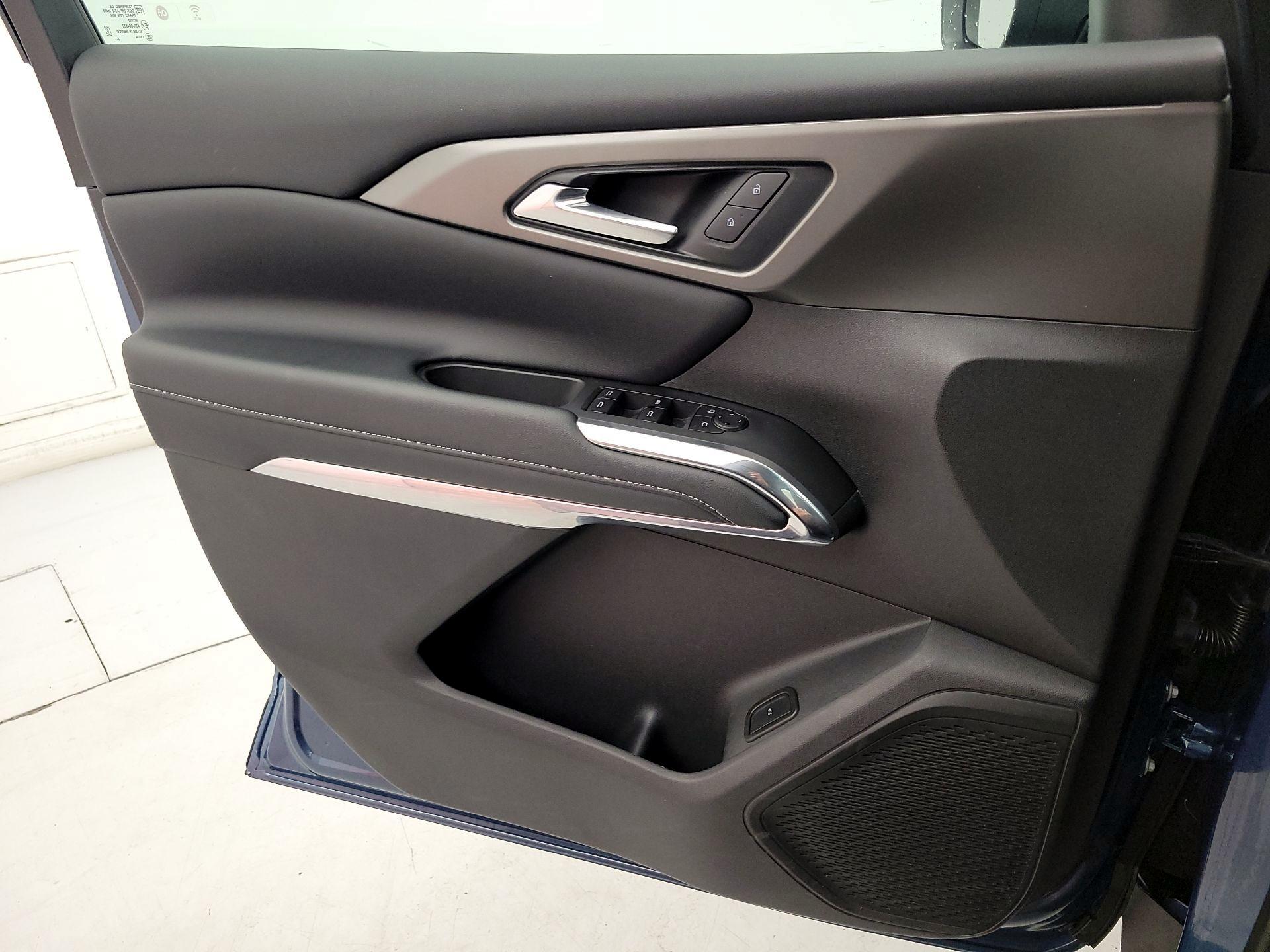 Thumbnail: 2025 Chevrolet Traverse - 12