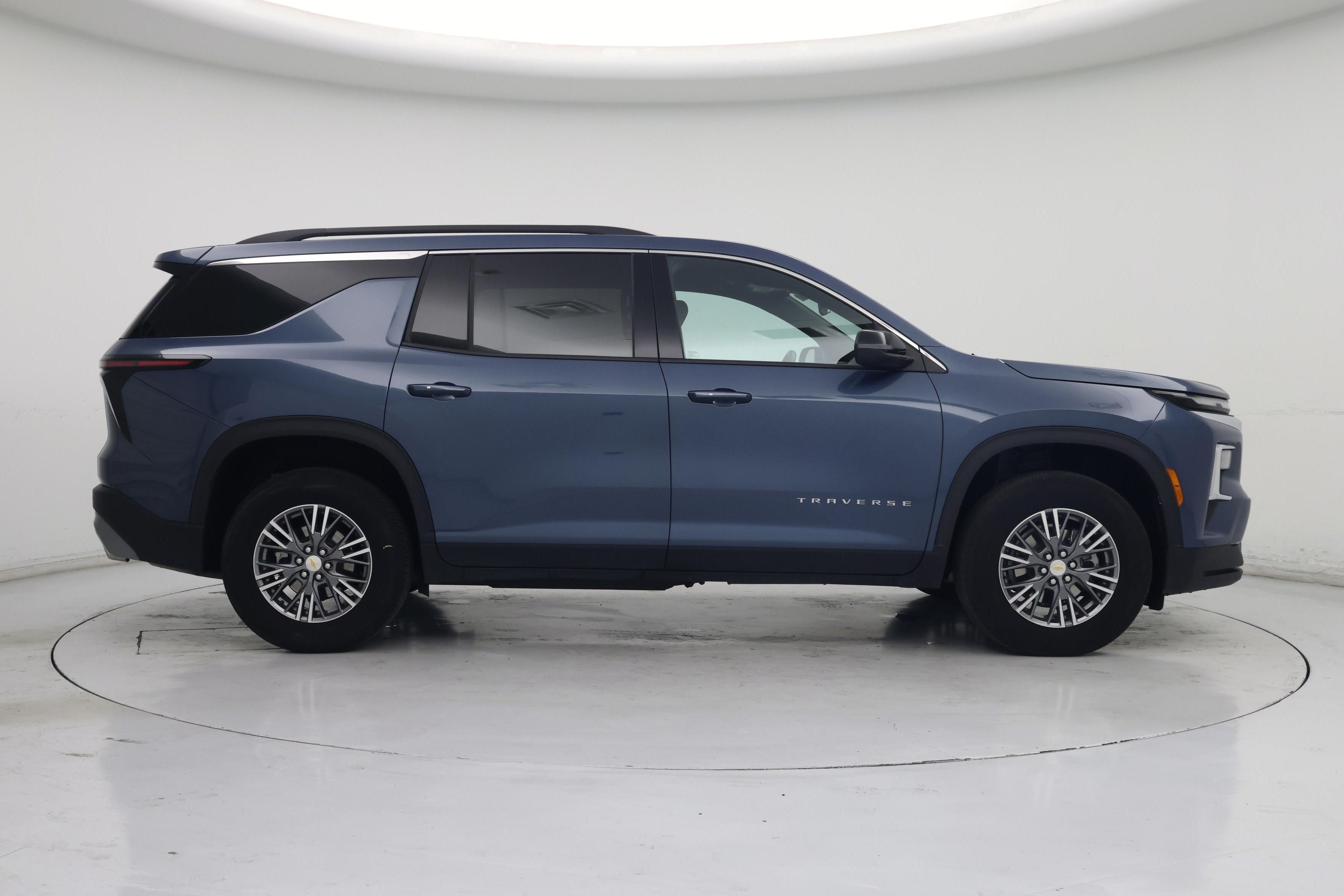 Thumbnail: 2025 Chevrolet Traverse - 7