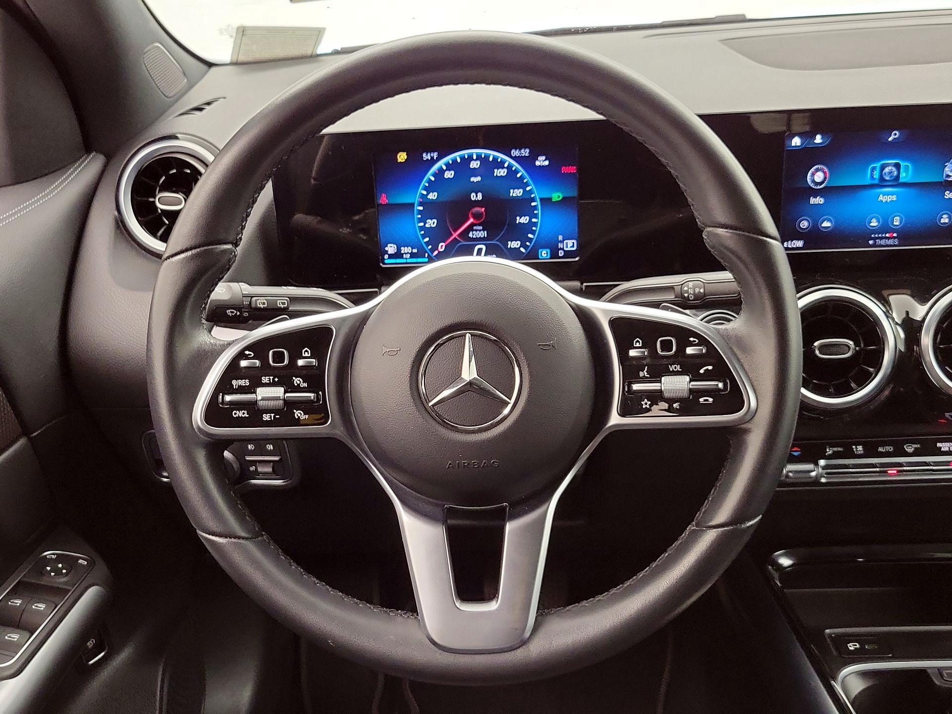 Thumbnail: 2023 Mercedes-Benz GLA - 10