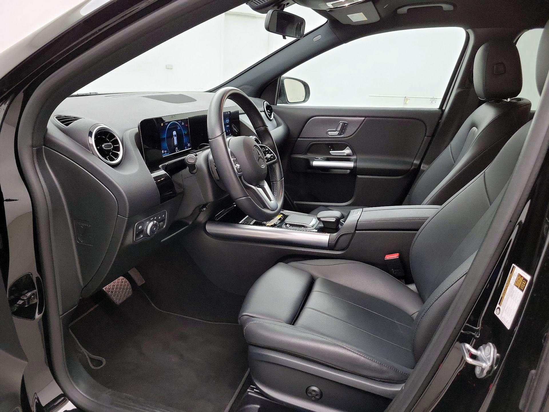 Thumbnail: 2023 Mercedes-Benz GLA - 11