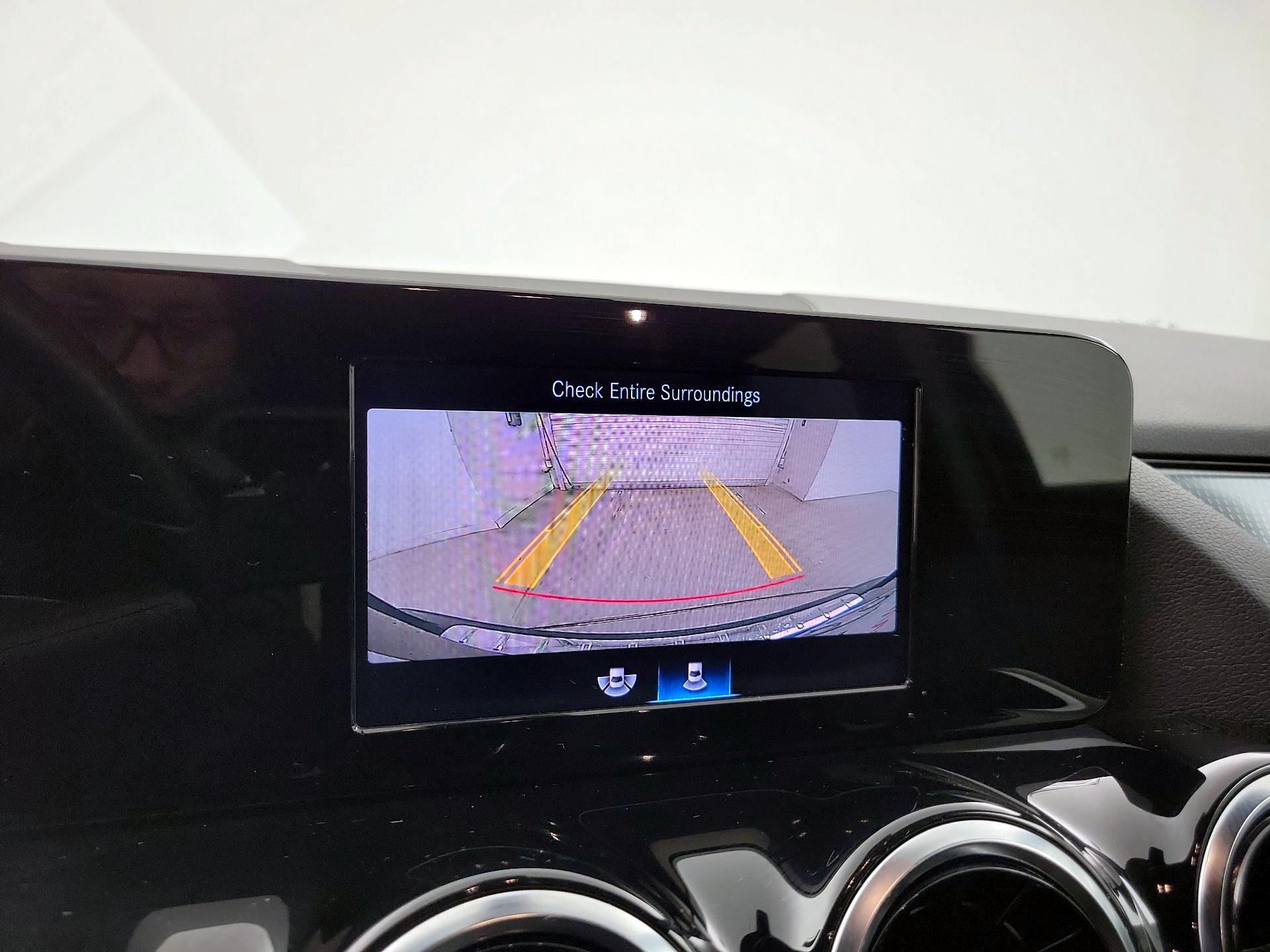 Thumbnail: 2023 Mercedes-Benz GLA - 14