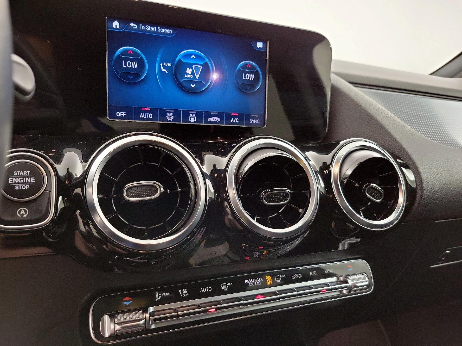 Thumbnail: 2023 Mercedes-Benz GLA - 16