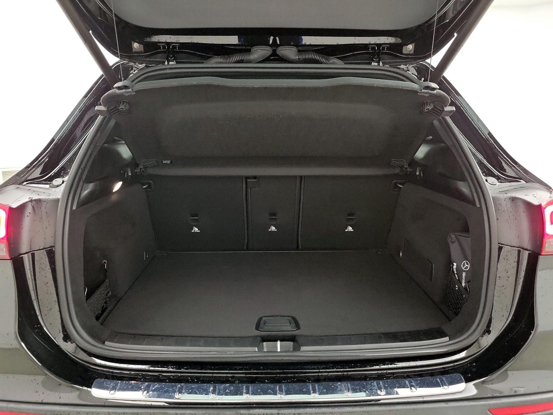 Thumbnail: 2023 Mercedes-Benz GLA - 20