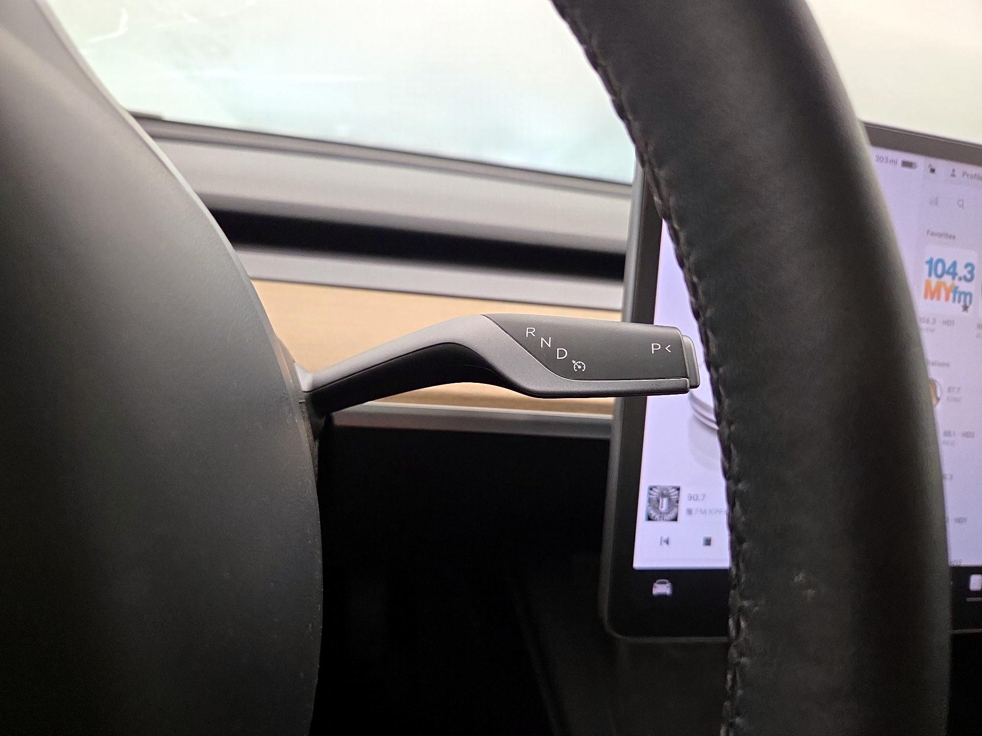 Thumbnail: 2022 Tesla Model 3 - 17