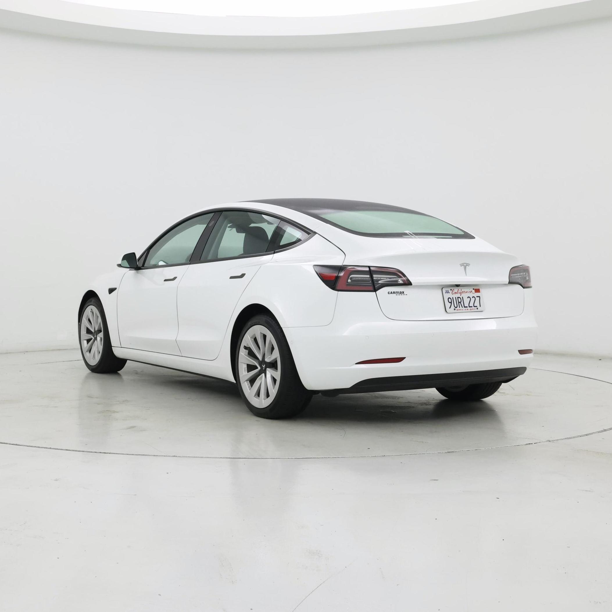 Thumbnail: 2022 Tesla Model 3 - 2