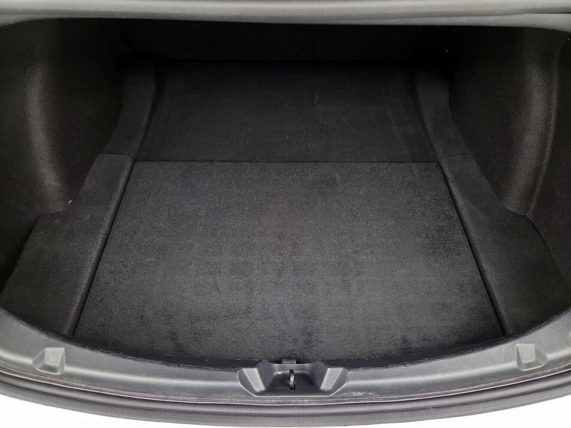 Thumbnail: 2022 Tesla Model 3 - 19