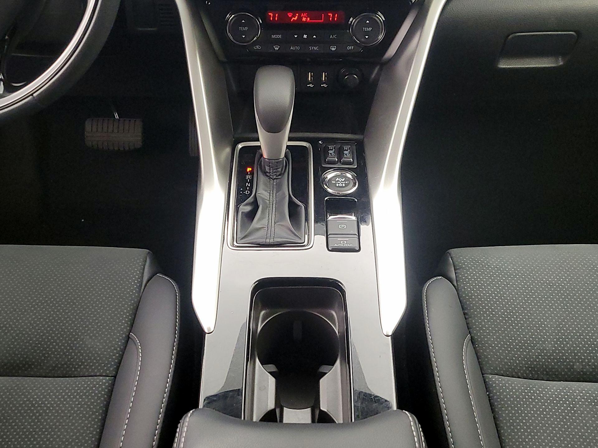 Thumbnail: 2025 Mitsubishi Eclipse Cross - 18