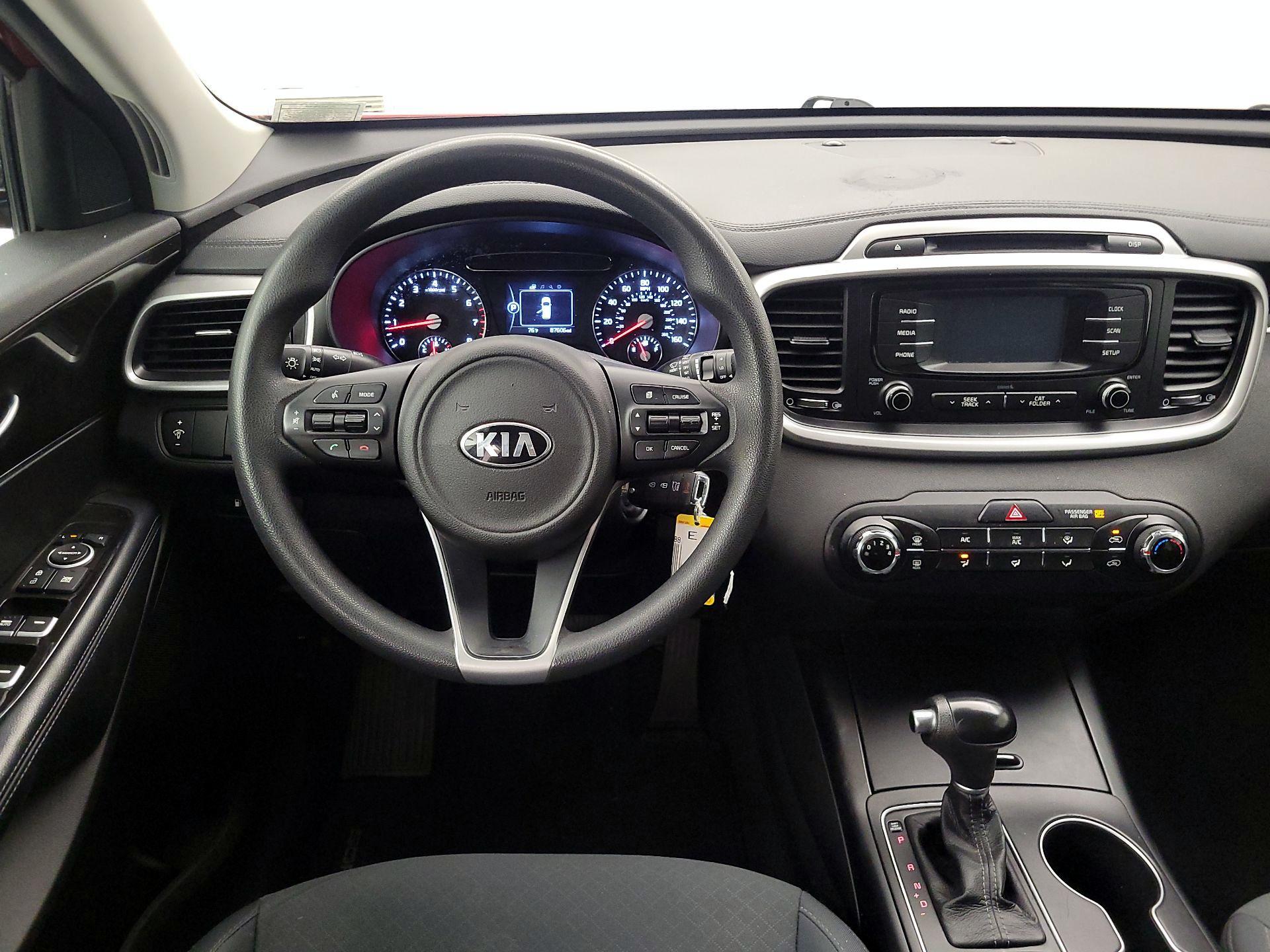 Thumbnail: 2017 Kia Sorento - 10