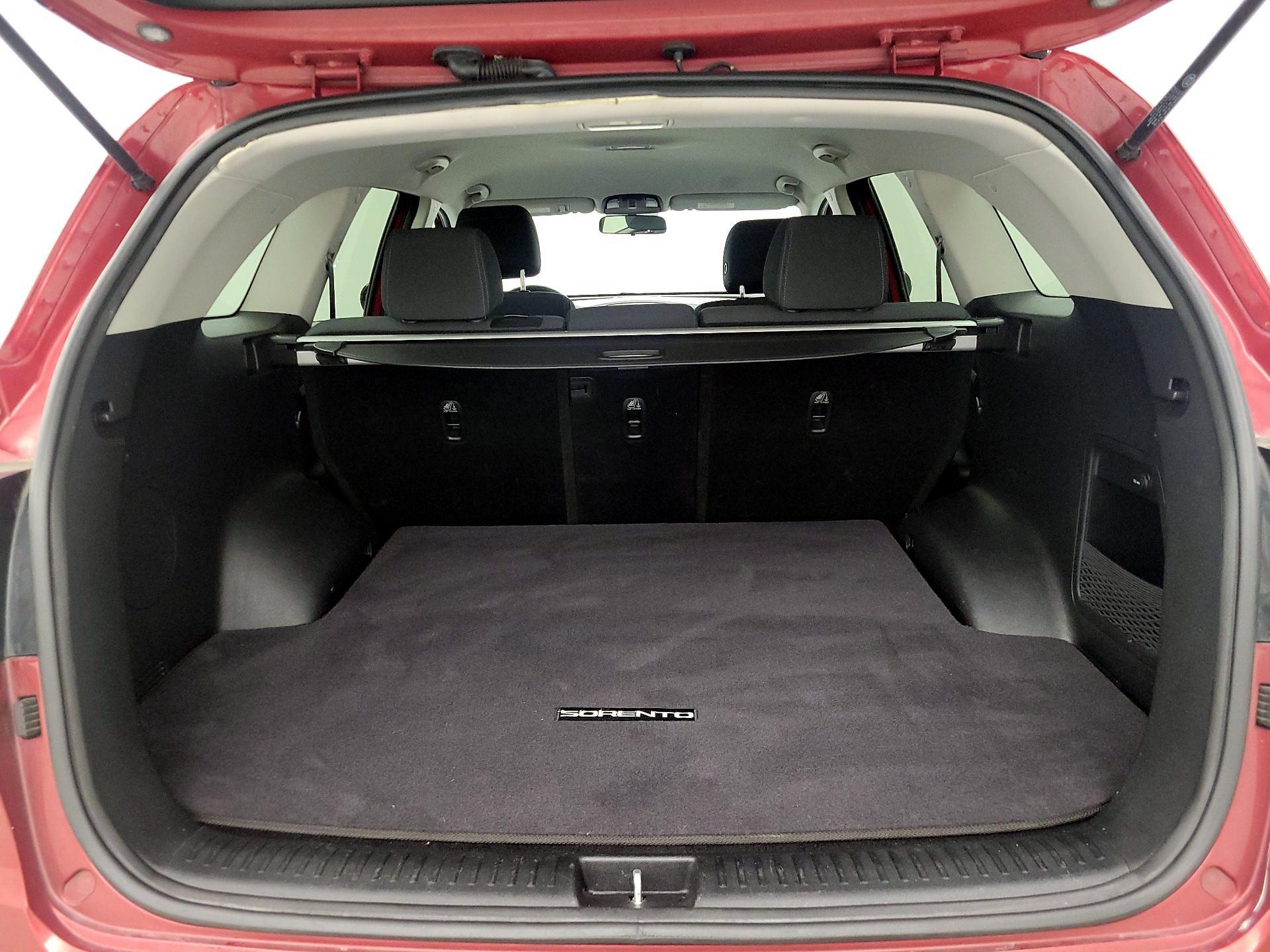 Thumbnail: 2017 Kia Sorento - 19