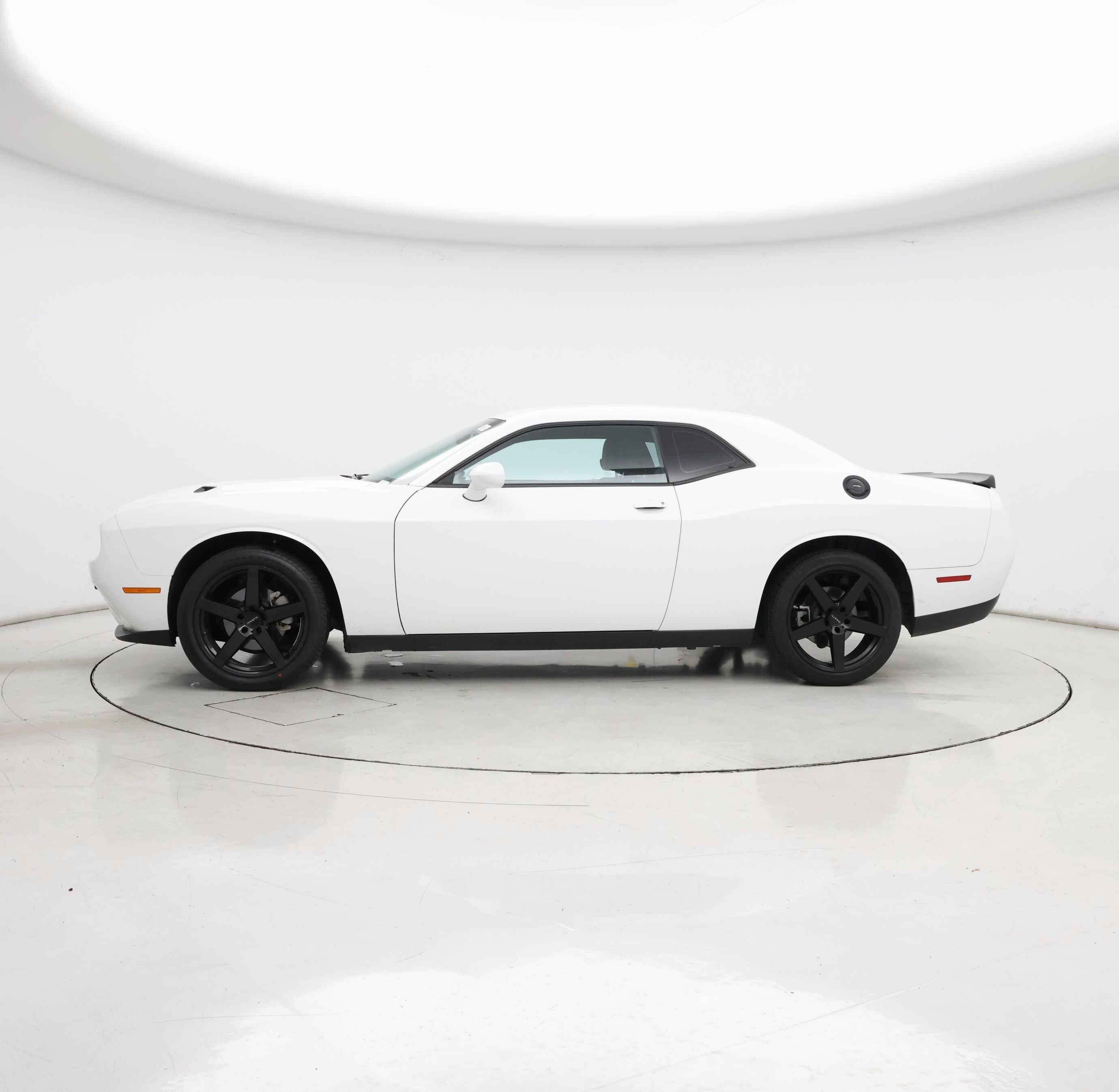 Thumbnail: 2022 Dodge Challenger - 3