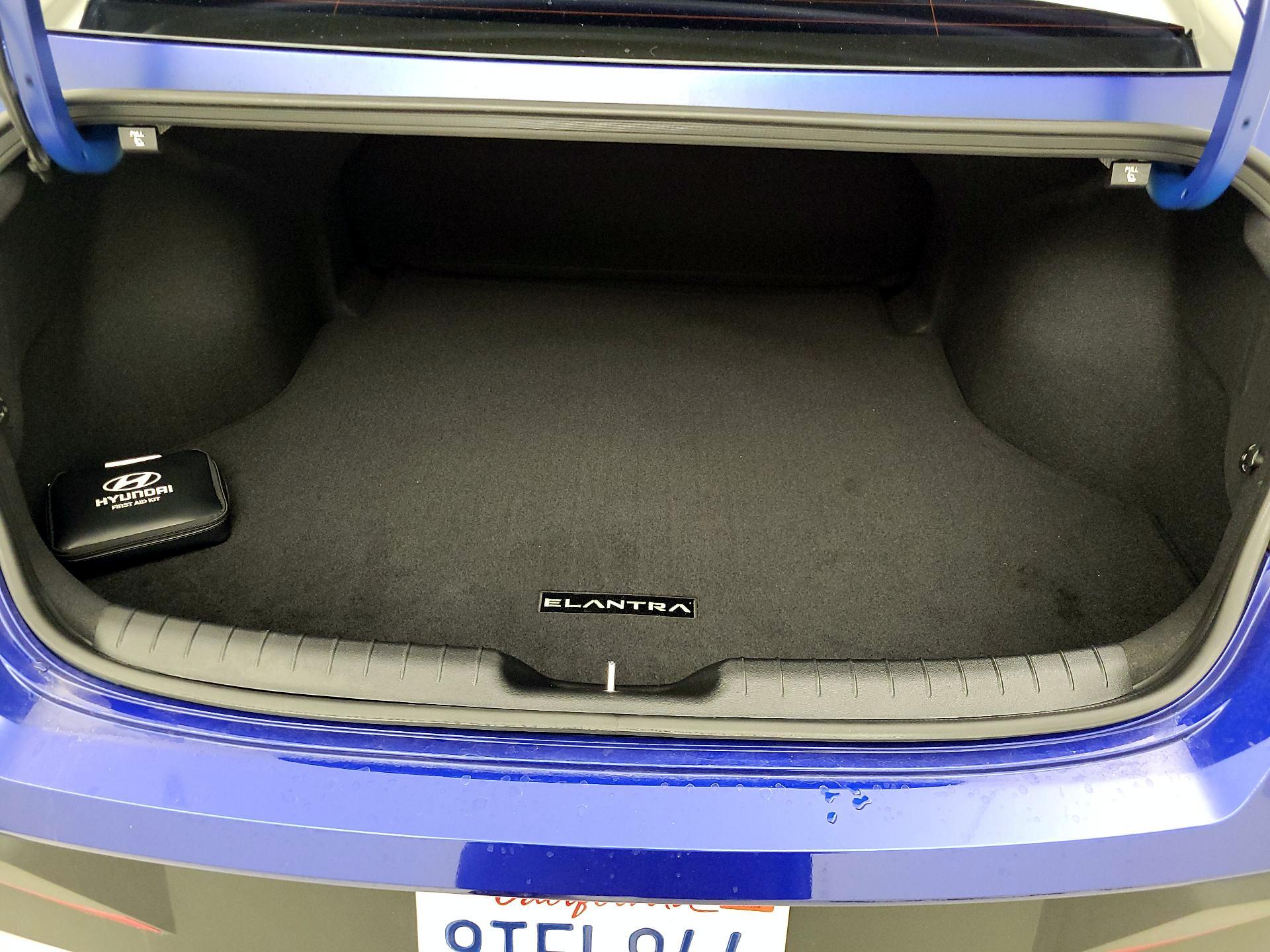 Thumbnail: 2025 Hyundai Elantra - 20