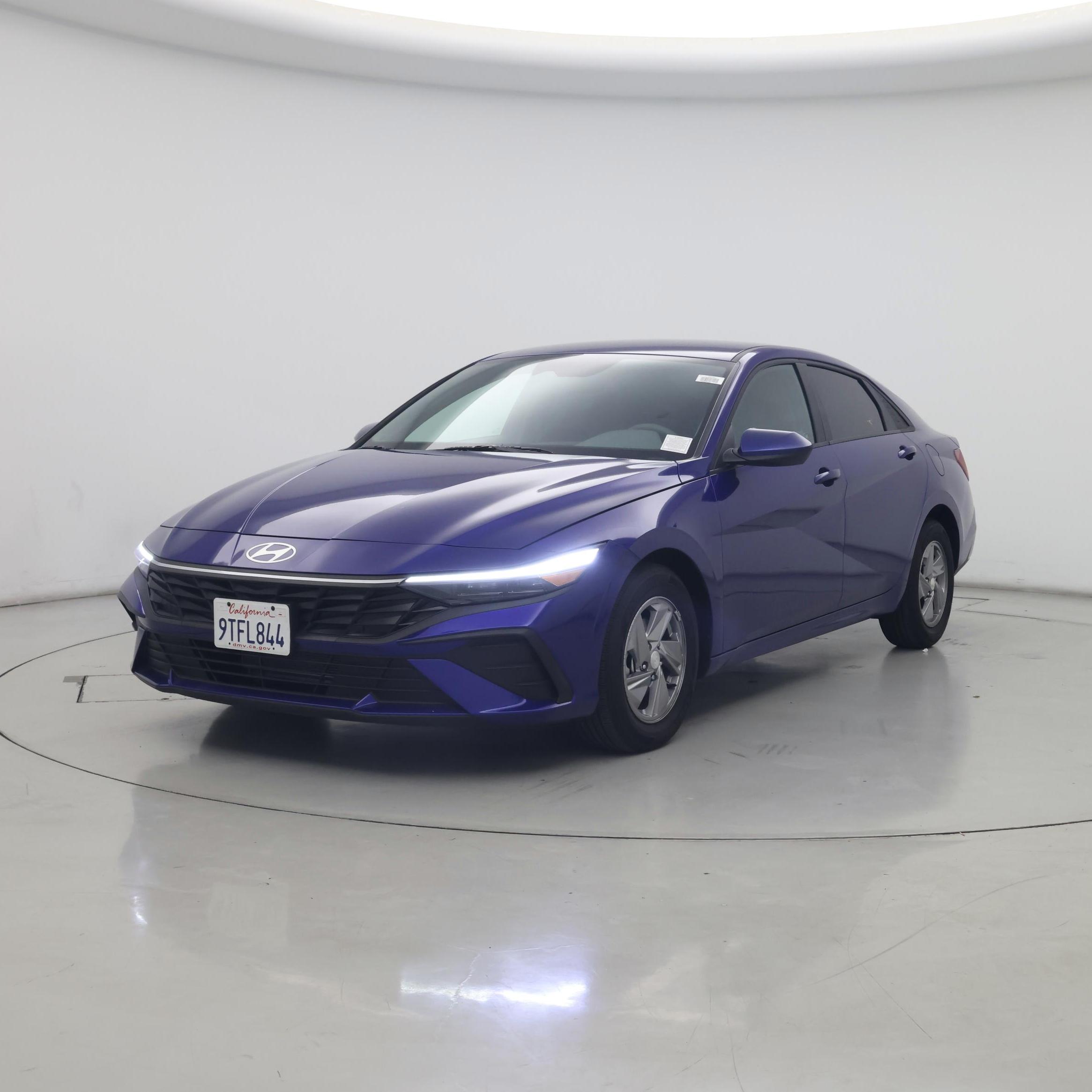 Thumbnail: 2025 Hyundai Elantra - 4