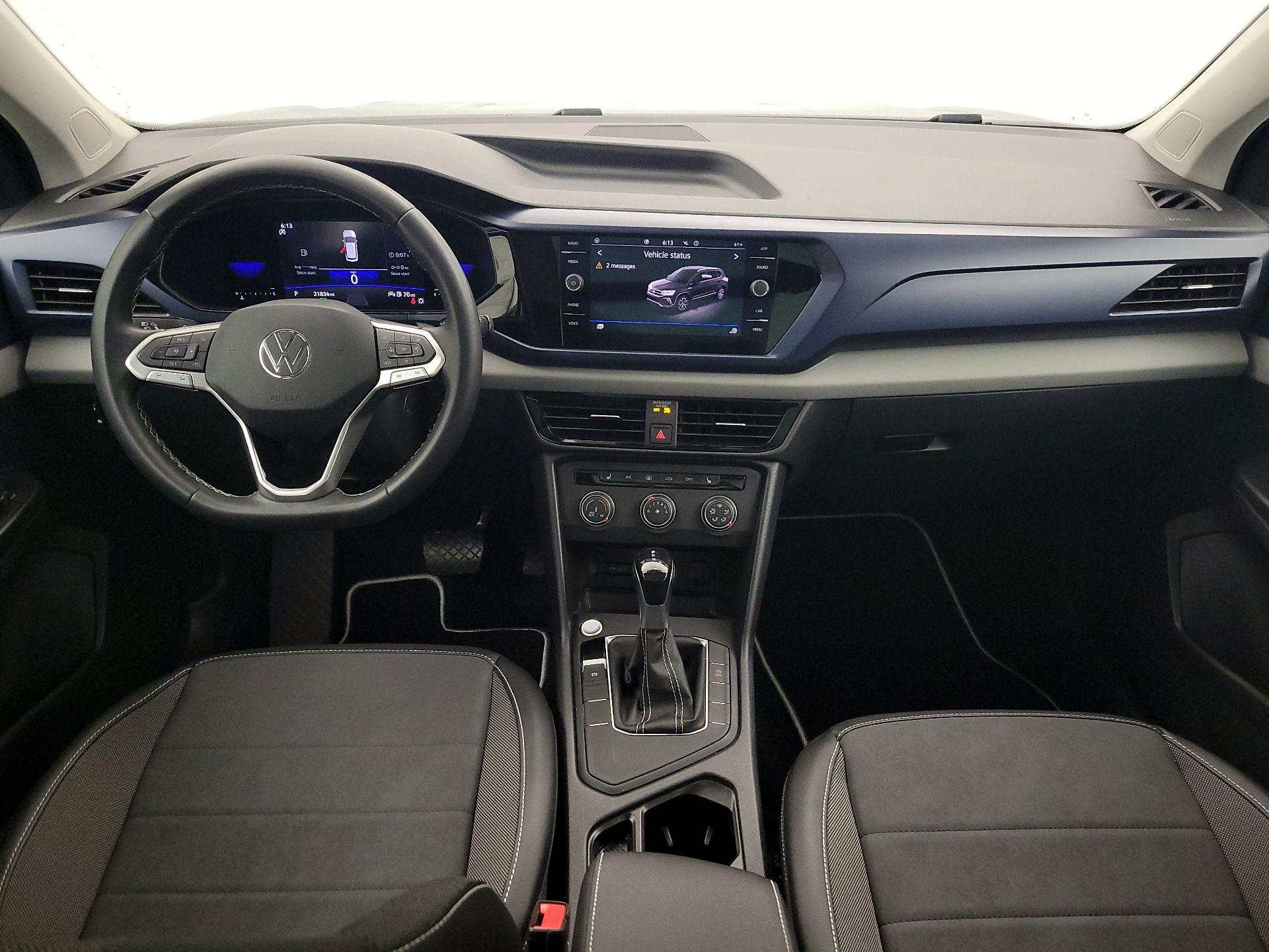 Thumbnail: 2022 Volkswagen Taos - 9