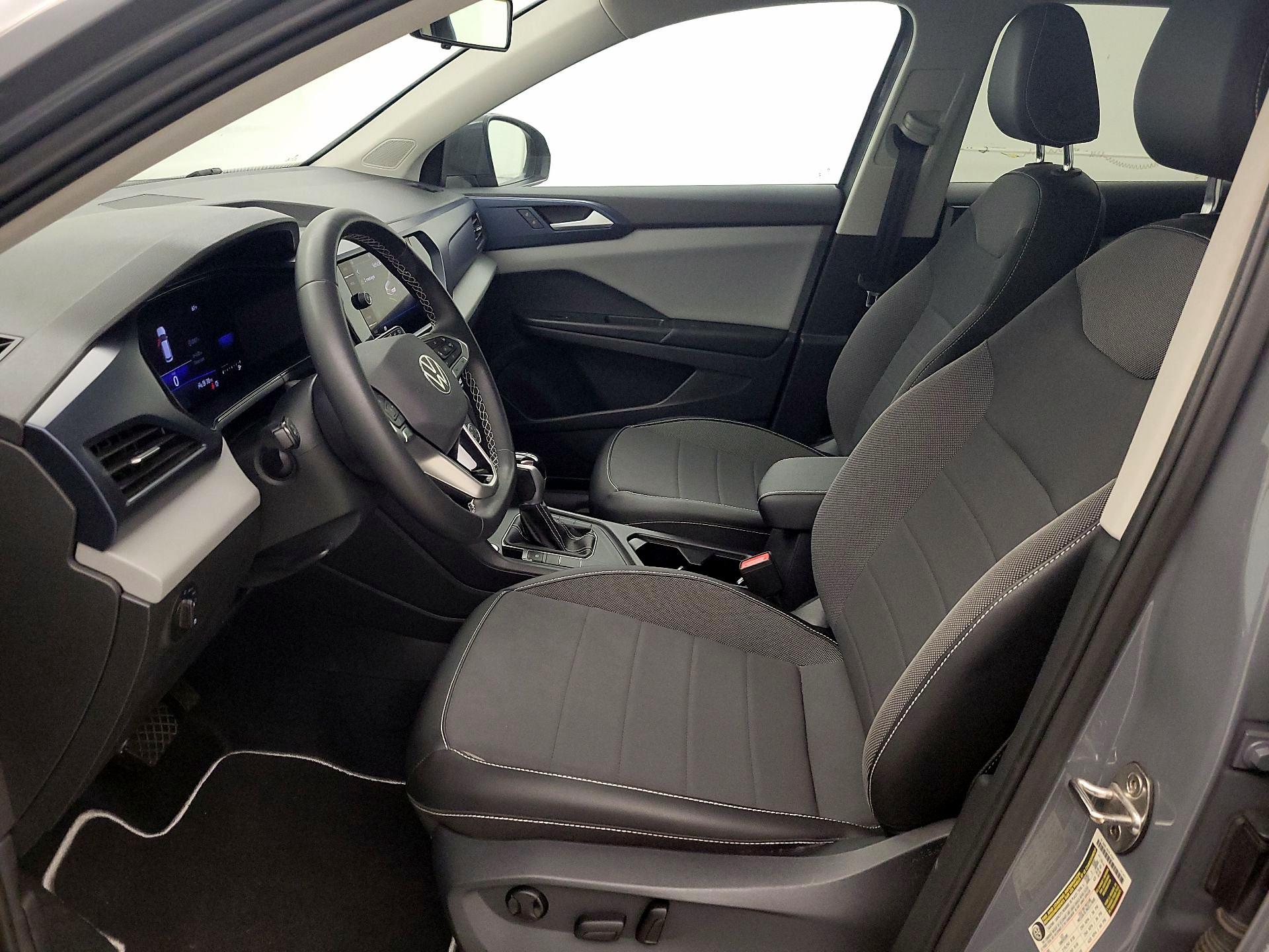 Thumbnail: 2022 Volkswagen Taos - 11