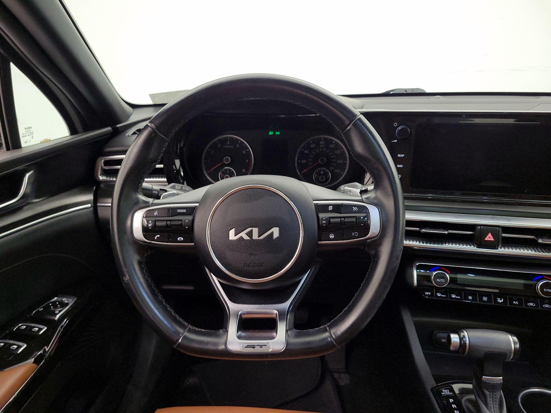 Thumbnail: 2023 Kia K5 - 10