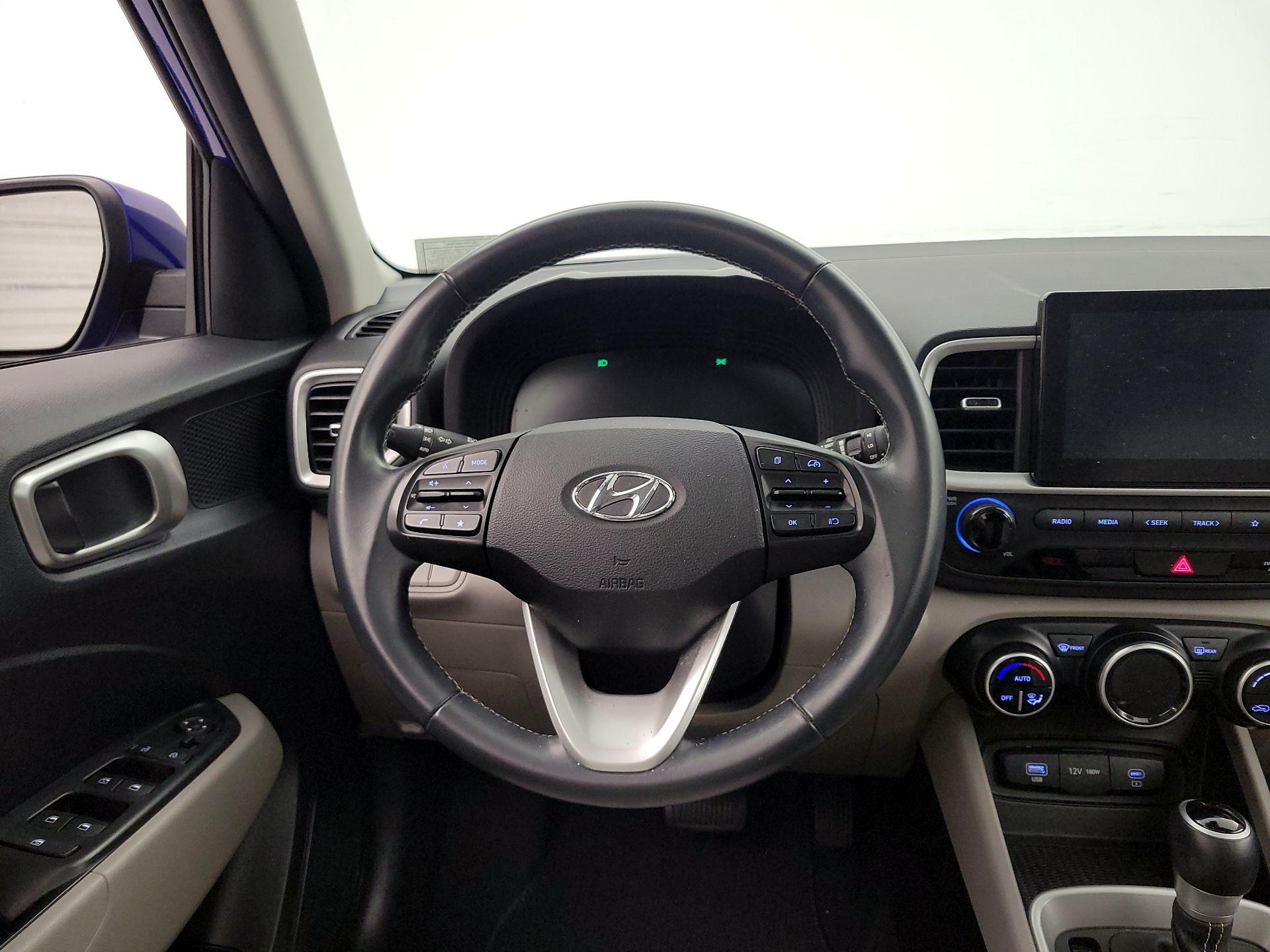 Thumbnail: 2024 Hyundai Venue - 10