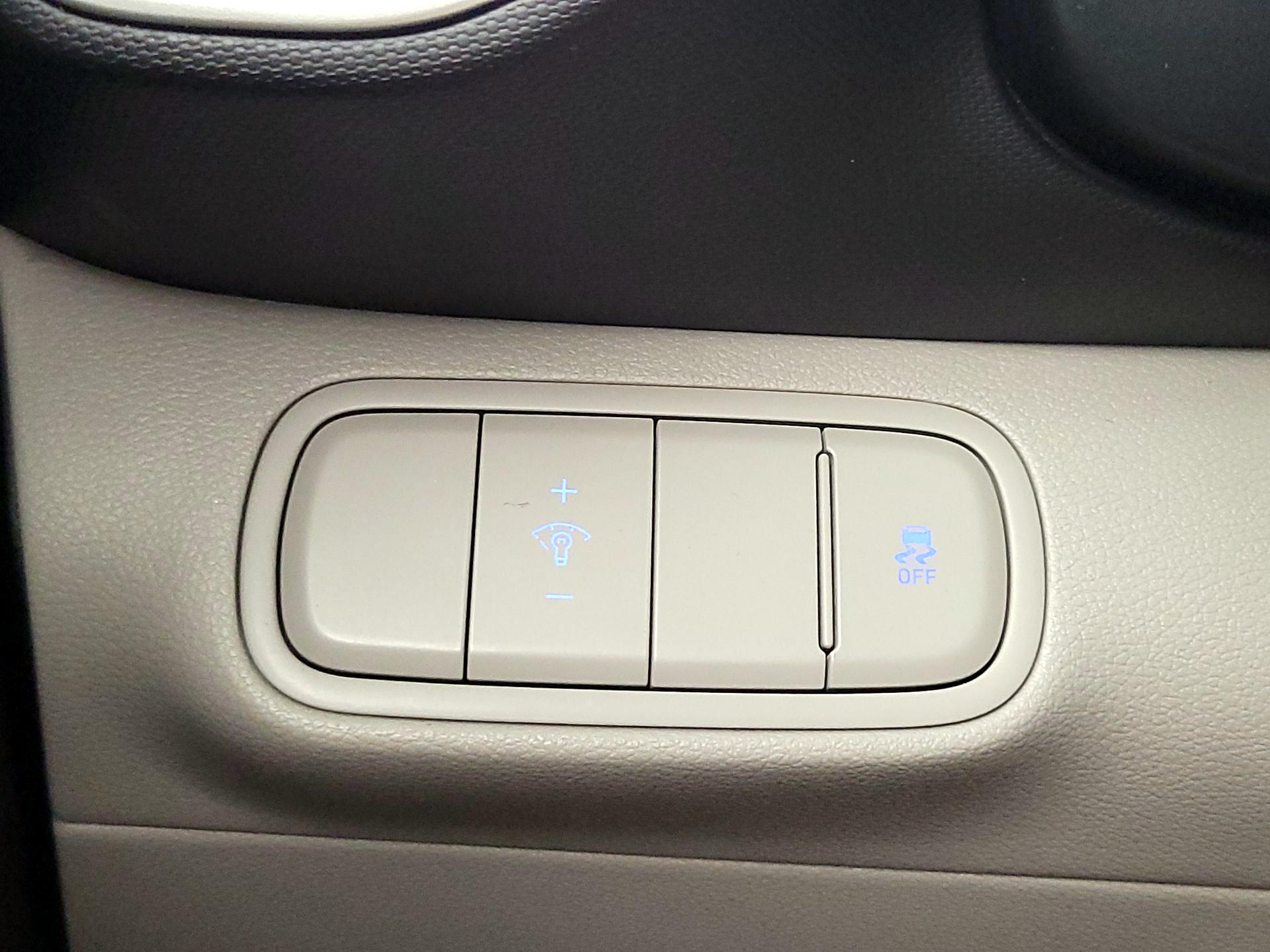 Thumbnail: 2024 Hyundai Venue - 13