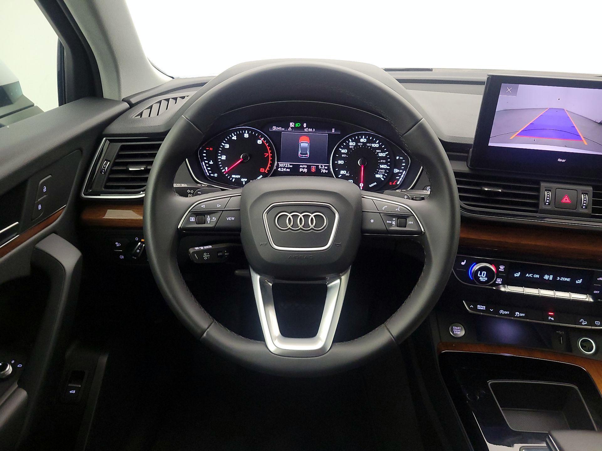 Thumbnail: 2023 Audi Q5 - 10