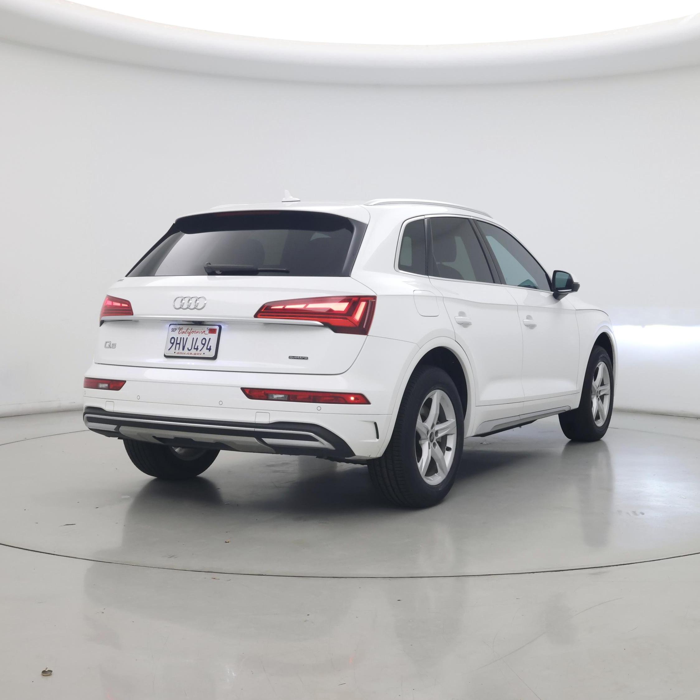 Thumbnail: 2023 Audi Q5 - 8