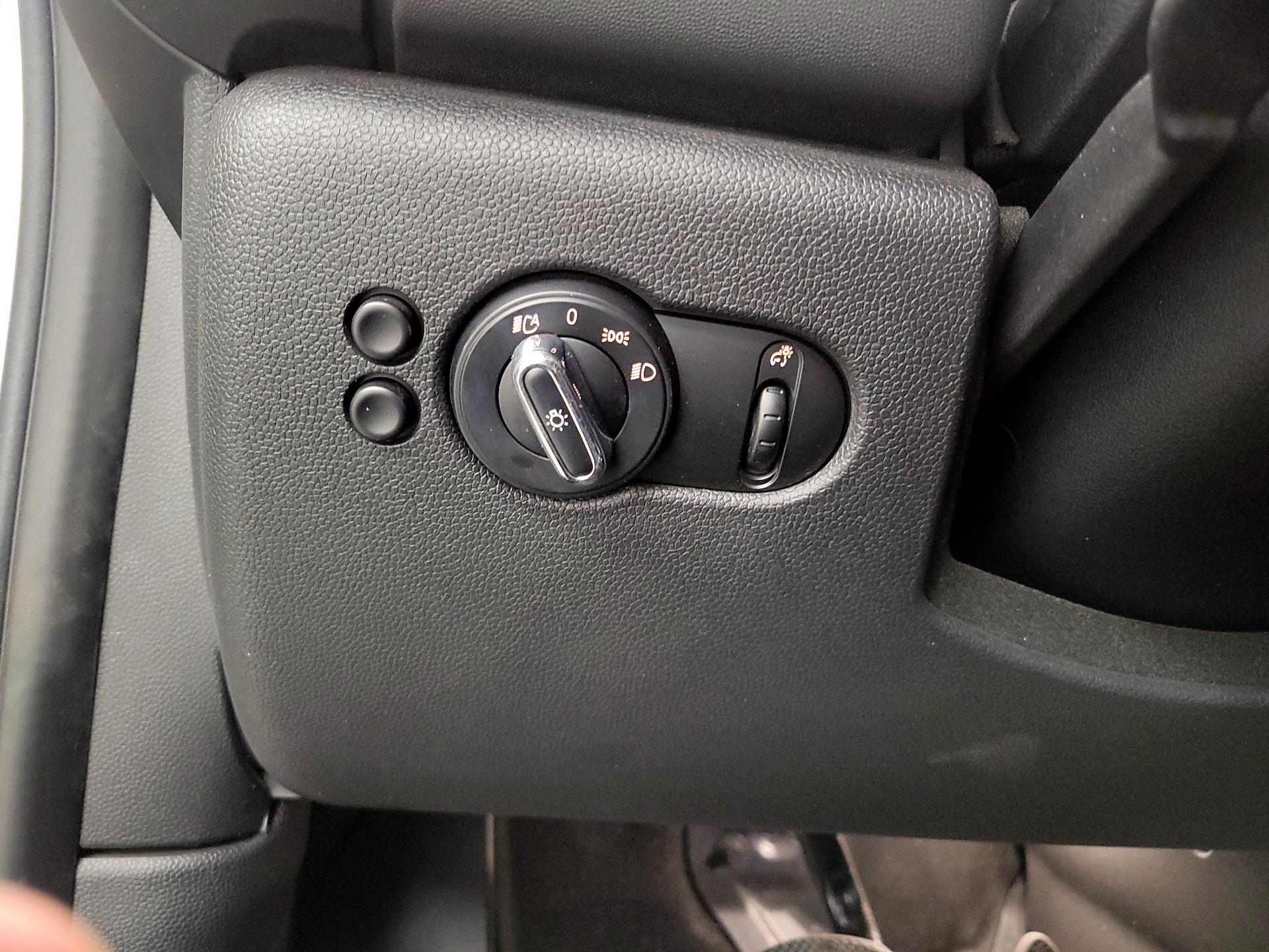 Thumbnail: 2018 MINI Cooper - 13