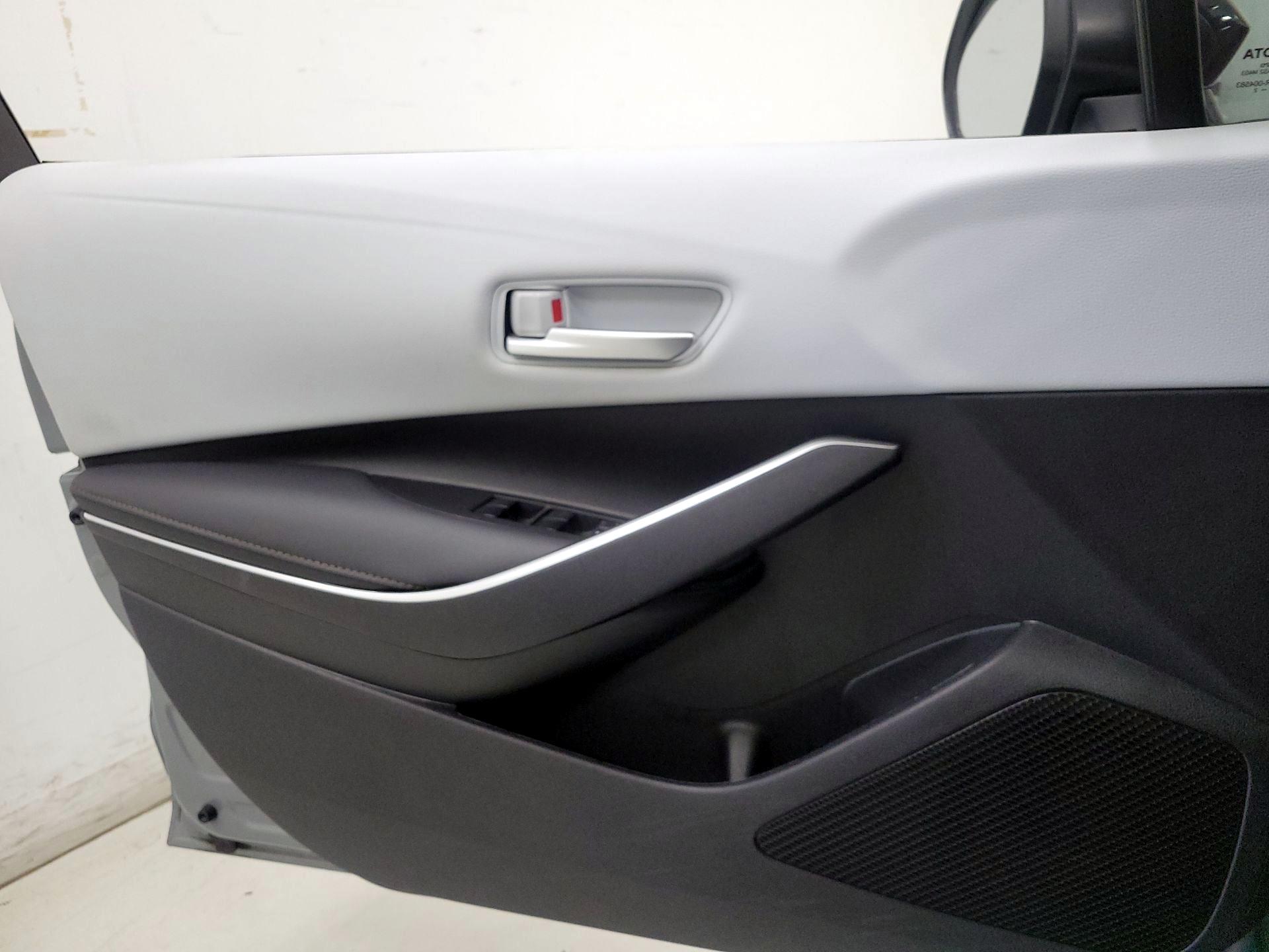 Thumbnail: 2022 Toyota Corolla - 12