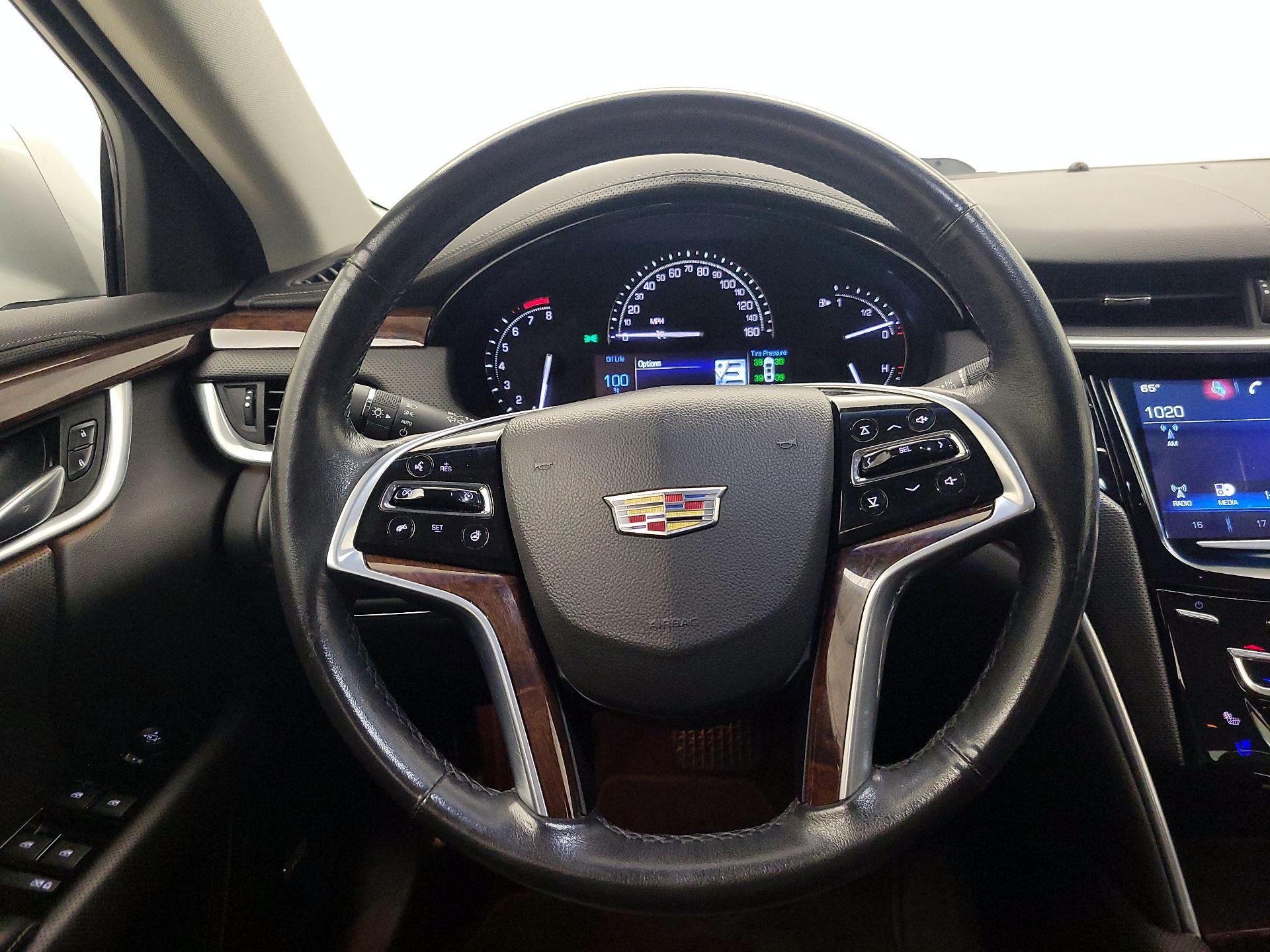 Thumbnail: 2017 Cadillac XTS - 10