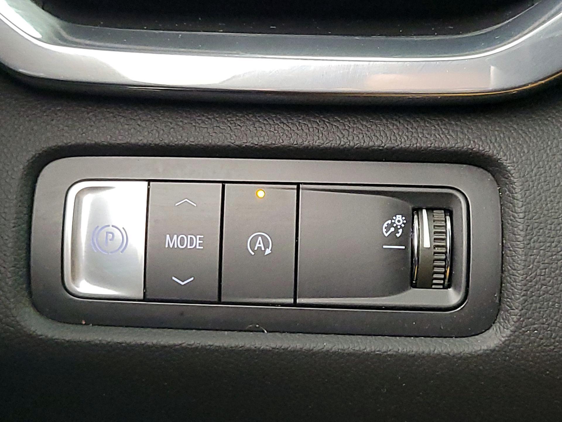 Thumbnail: 2025 GMC Acadia - 13