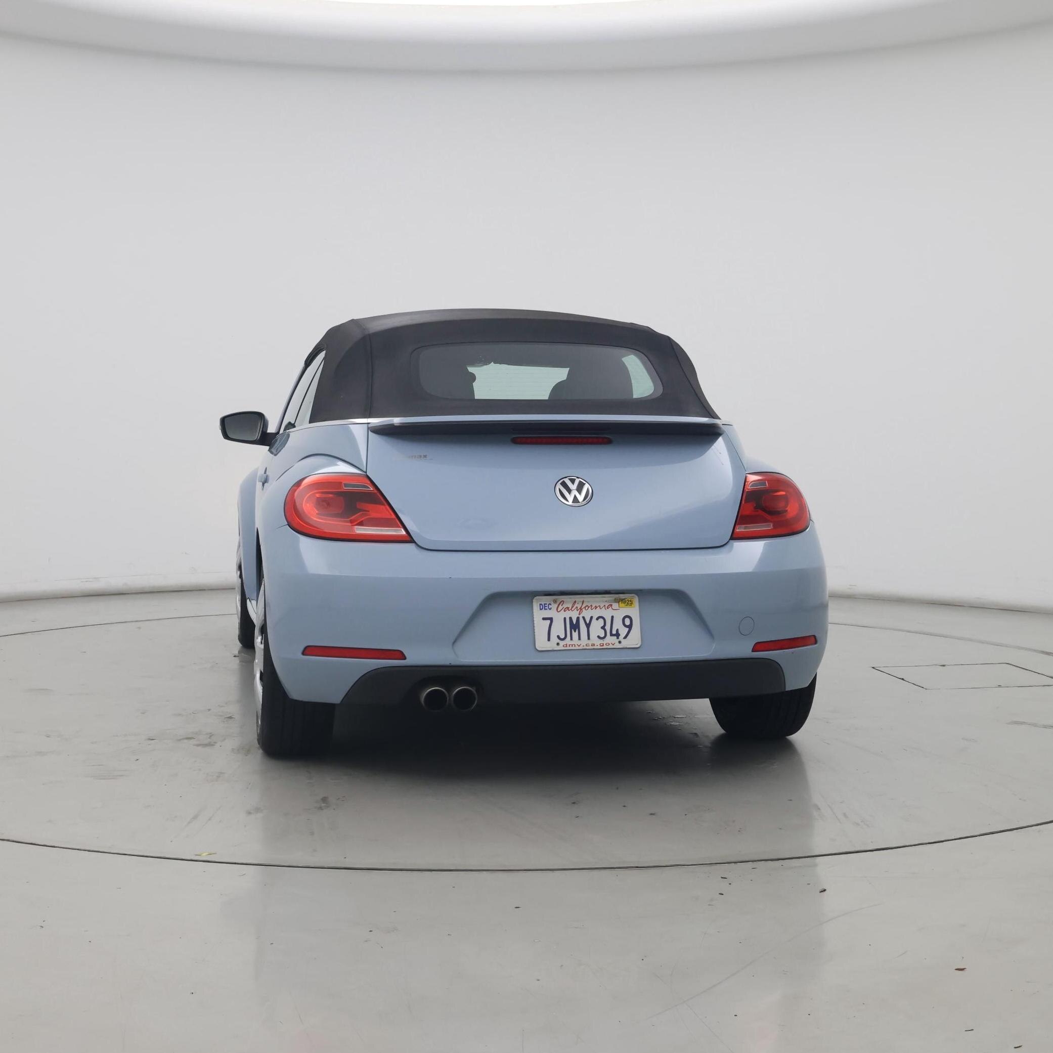 Thumbnail: 2015 Volkswagen Beetle - 6