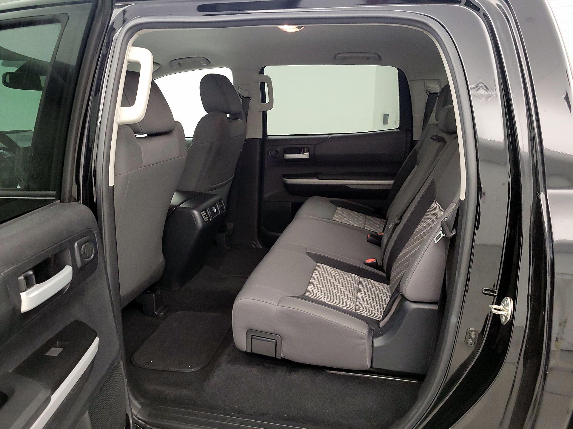 Thumbnail: 2018 Toyota Tundra - 19