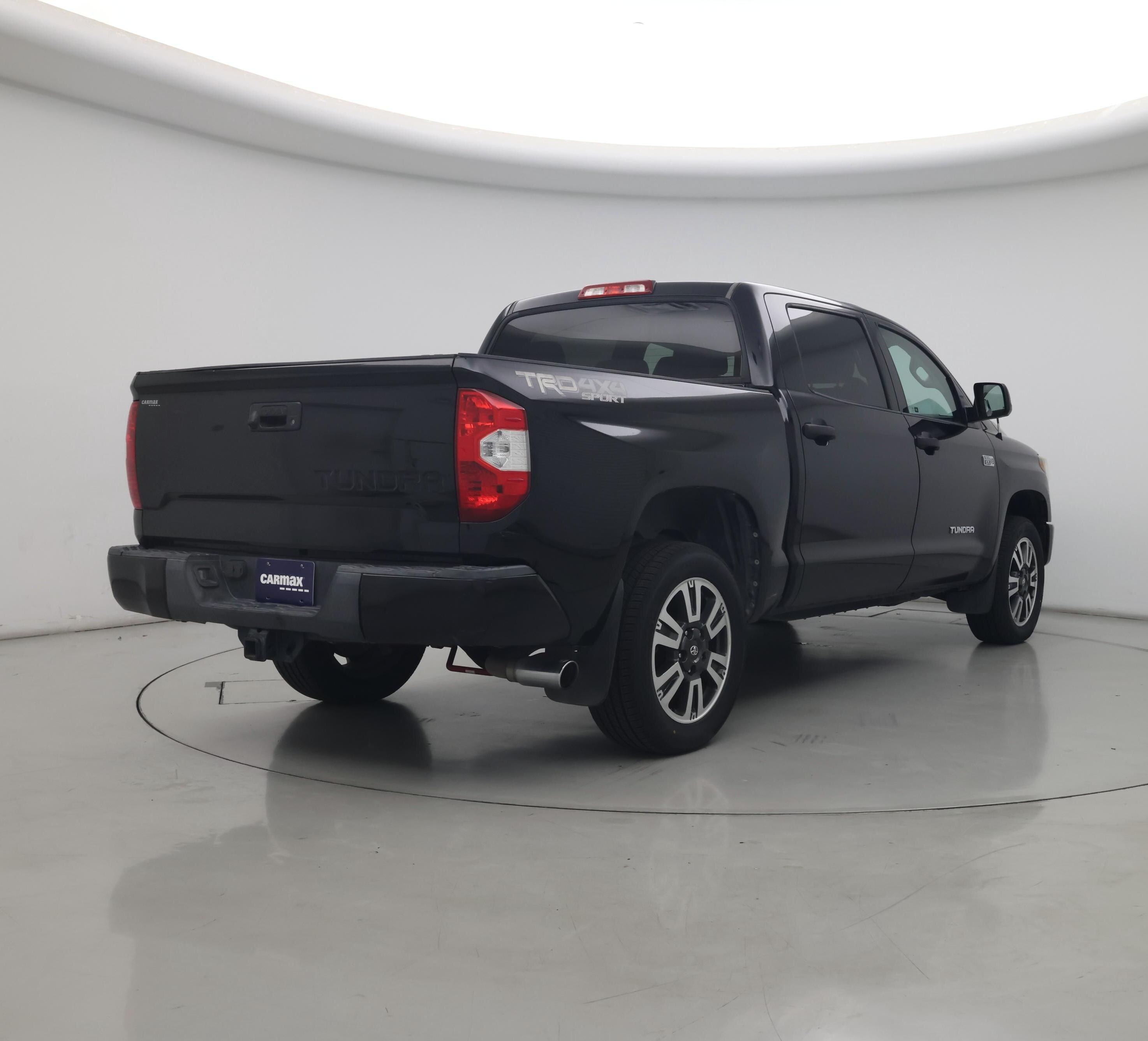 Thumbnail: 2018 Toyota Tundra - 8