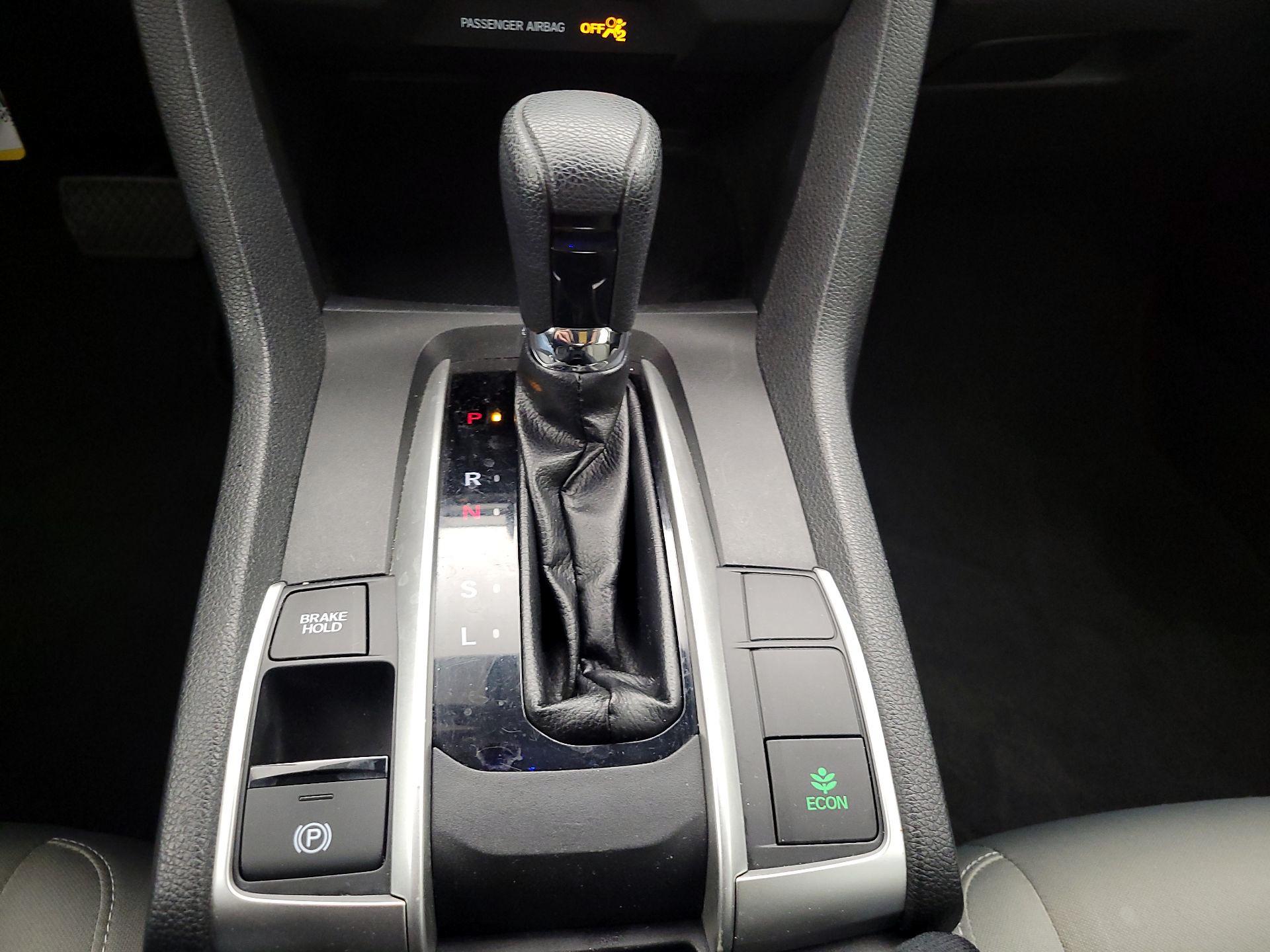 Thumbnail: 2019 Honda Civic - 17