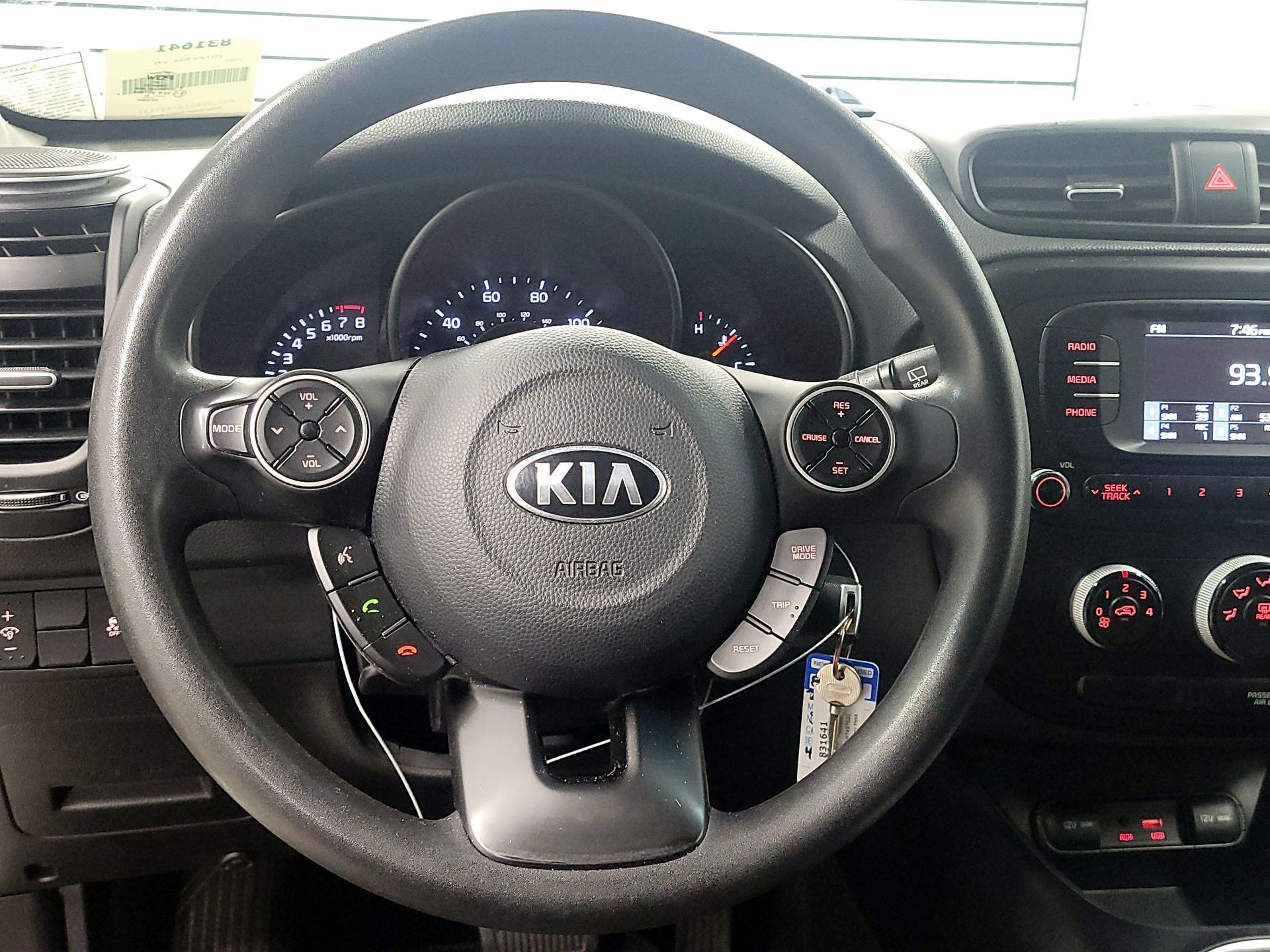 Thumbnail: 2017 Kia Soul - 10