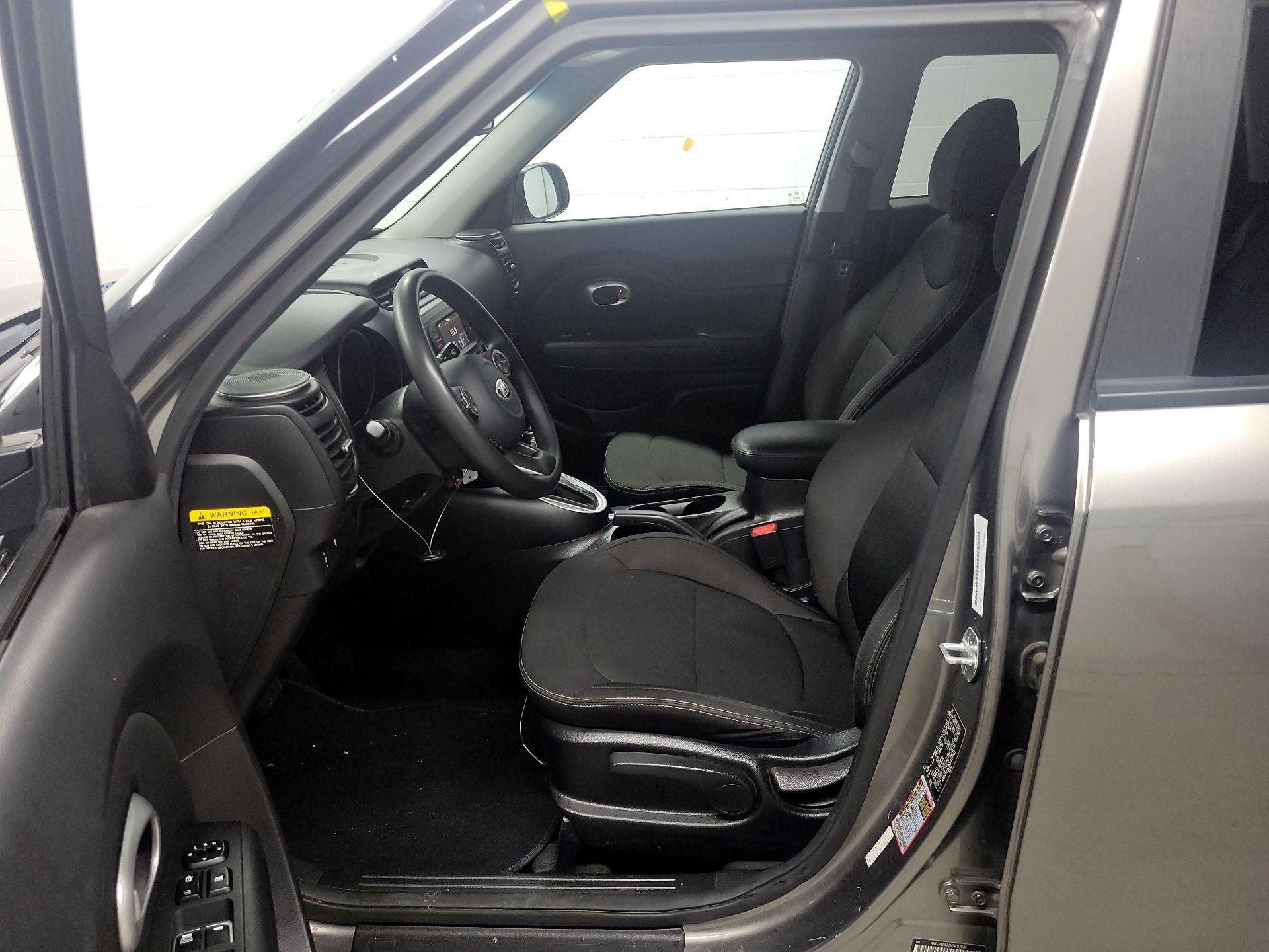 Thumbnail: 2017 Kia Soul - 11