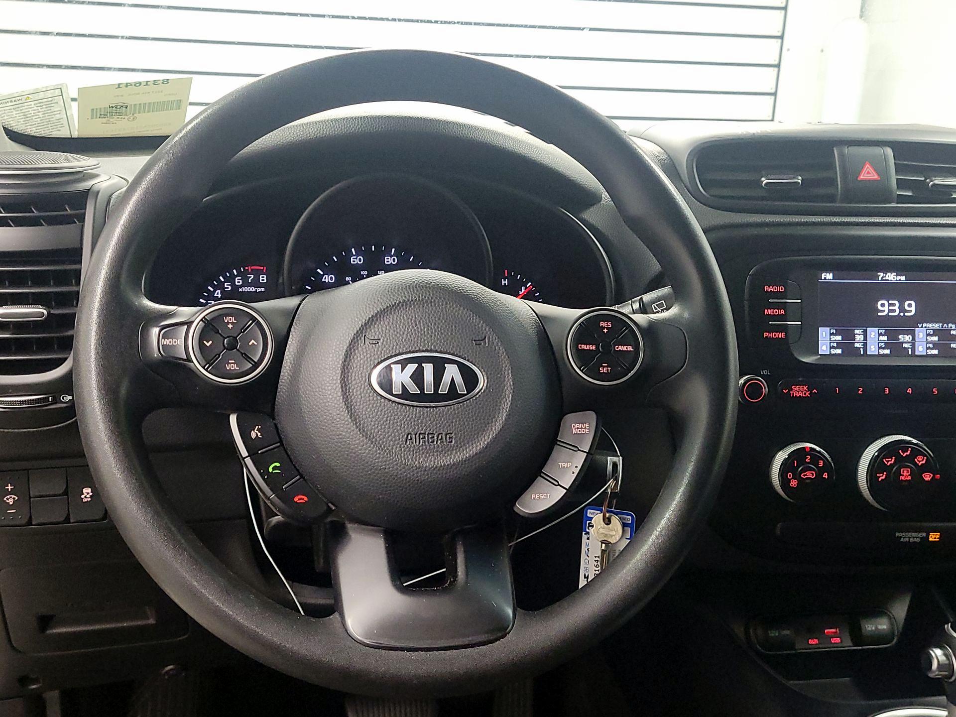 Thumbnail: 2017 Kia Soul - 13
