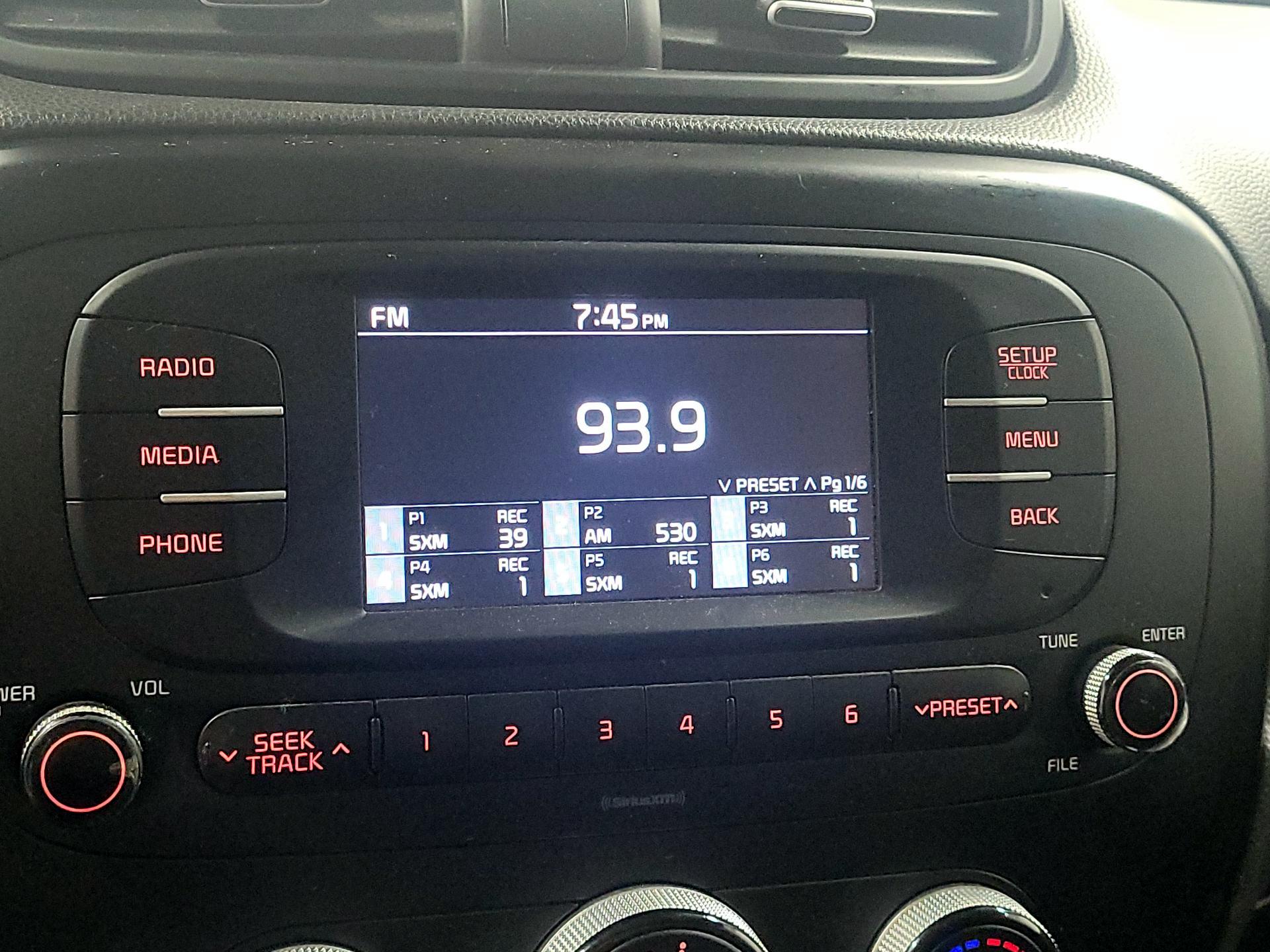 Thumbnail: 2017 Kia Soul - 14