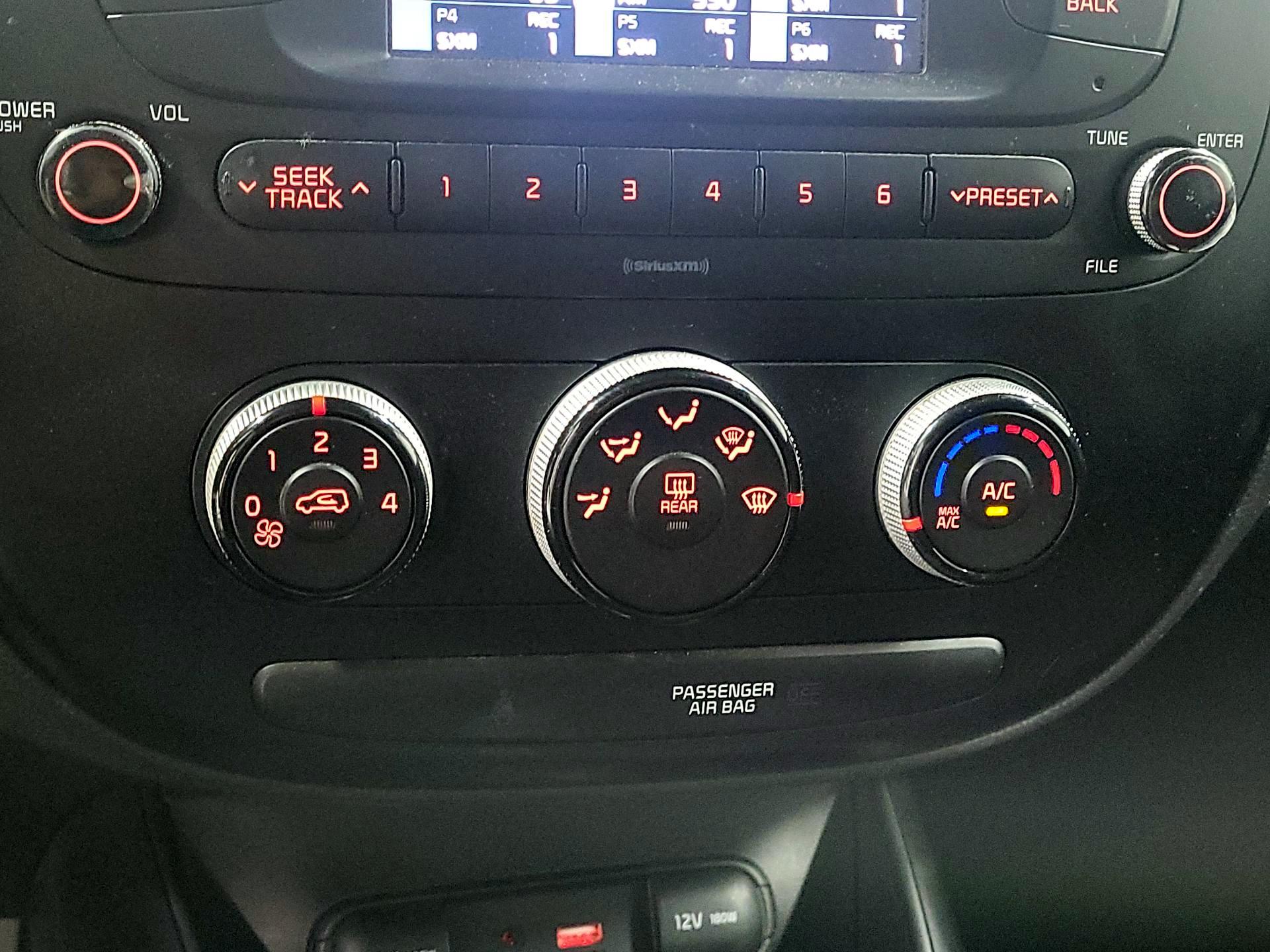 Thumbnail: 2017 Kia Soul - 15