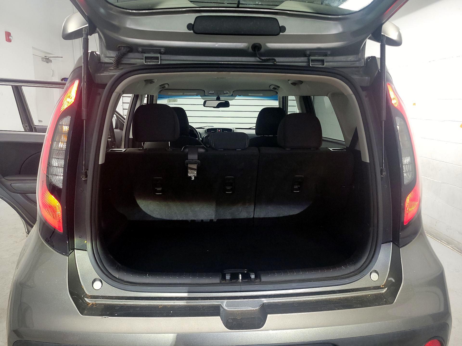 Thumbnail: 2017 Kia Soul - 18