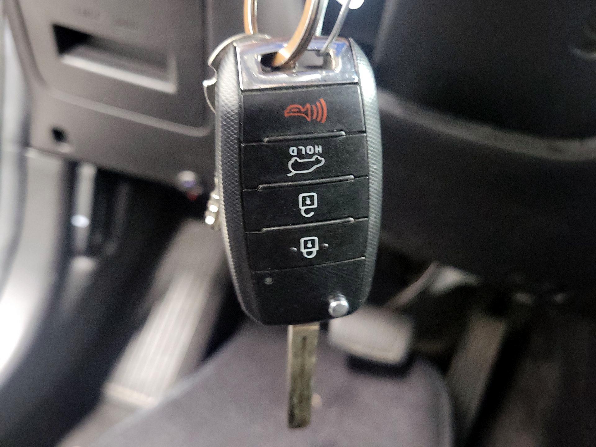 Thumbnail: 2017 Kia Soul - 20