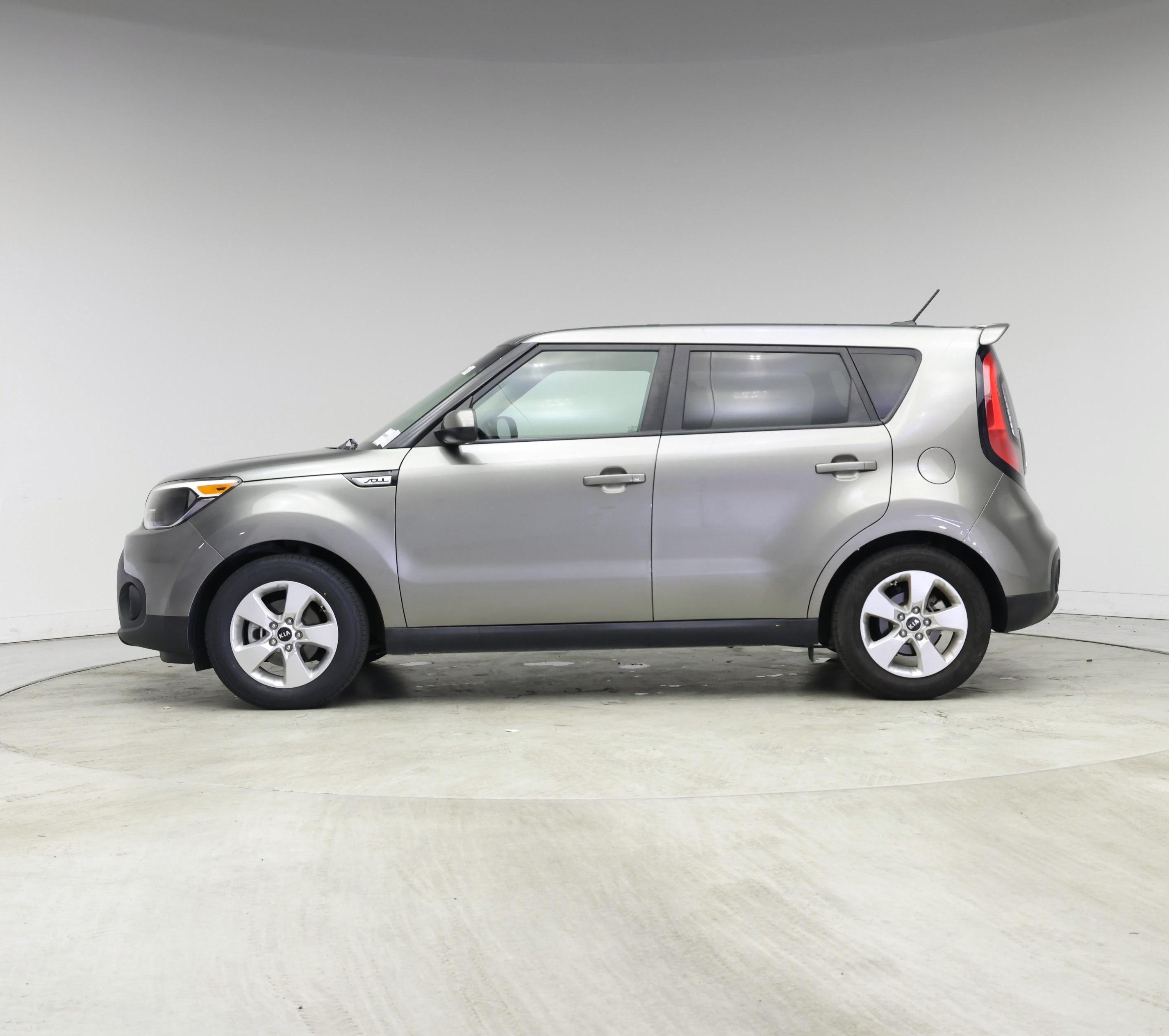 Thumbnail: 2017 Kia Soul - 3