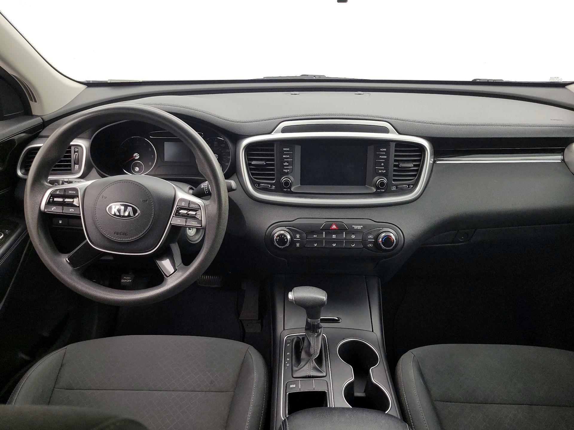 Thumbnail: 2019 Kia Sorento - 9